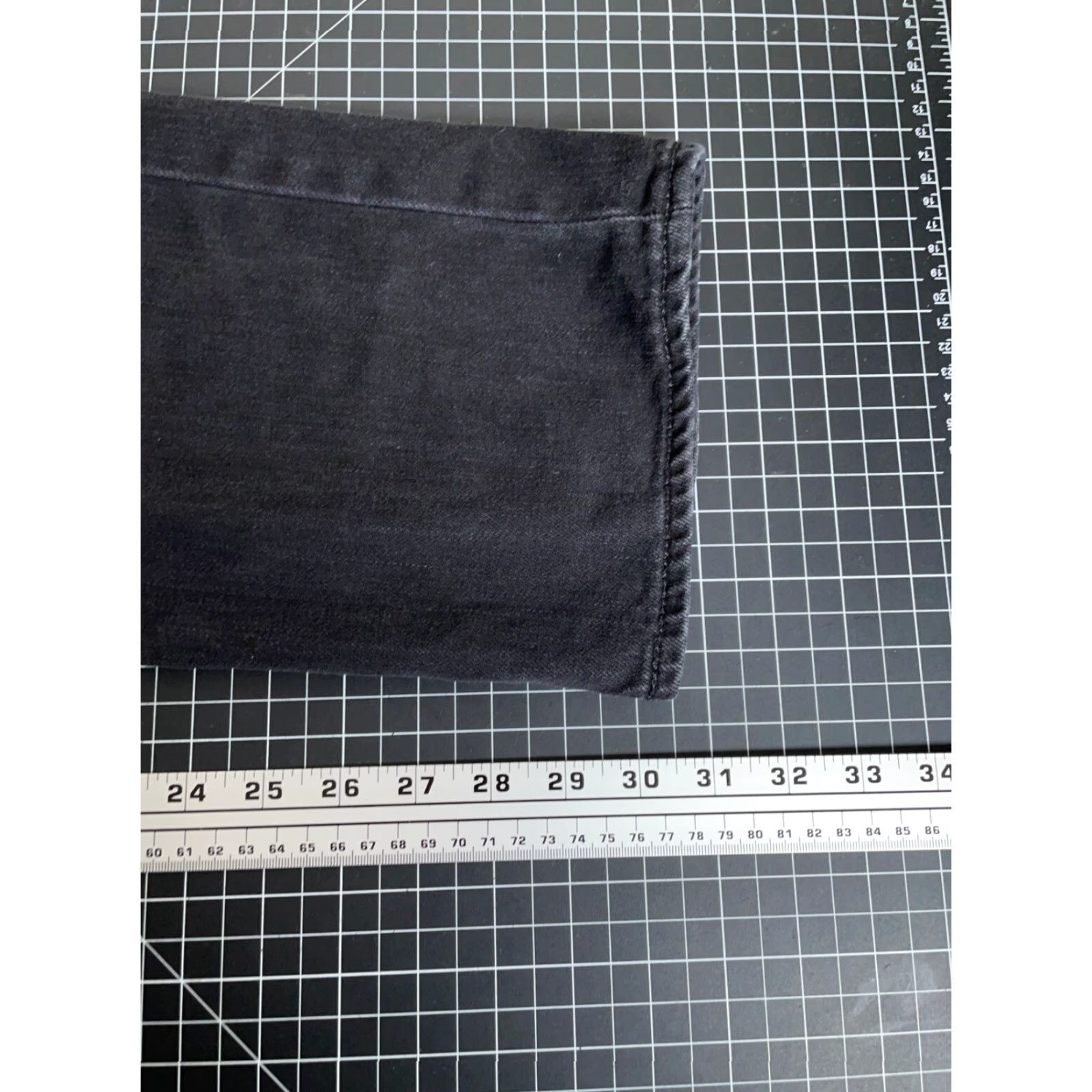 Levi's VINTAGE Levi's 501 Jeans Men's Regular Fit Straight Leg Black Denim 34 x 30 Casual Size US 34 / EU 50 - 5 Thumbnail