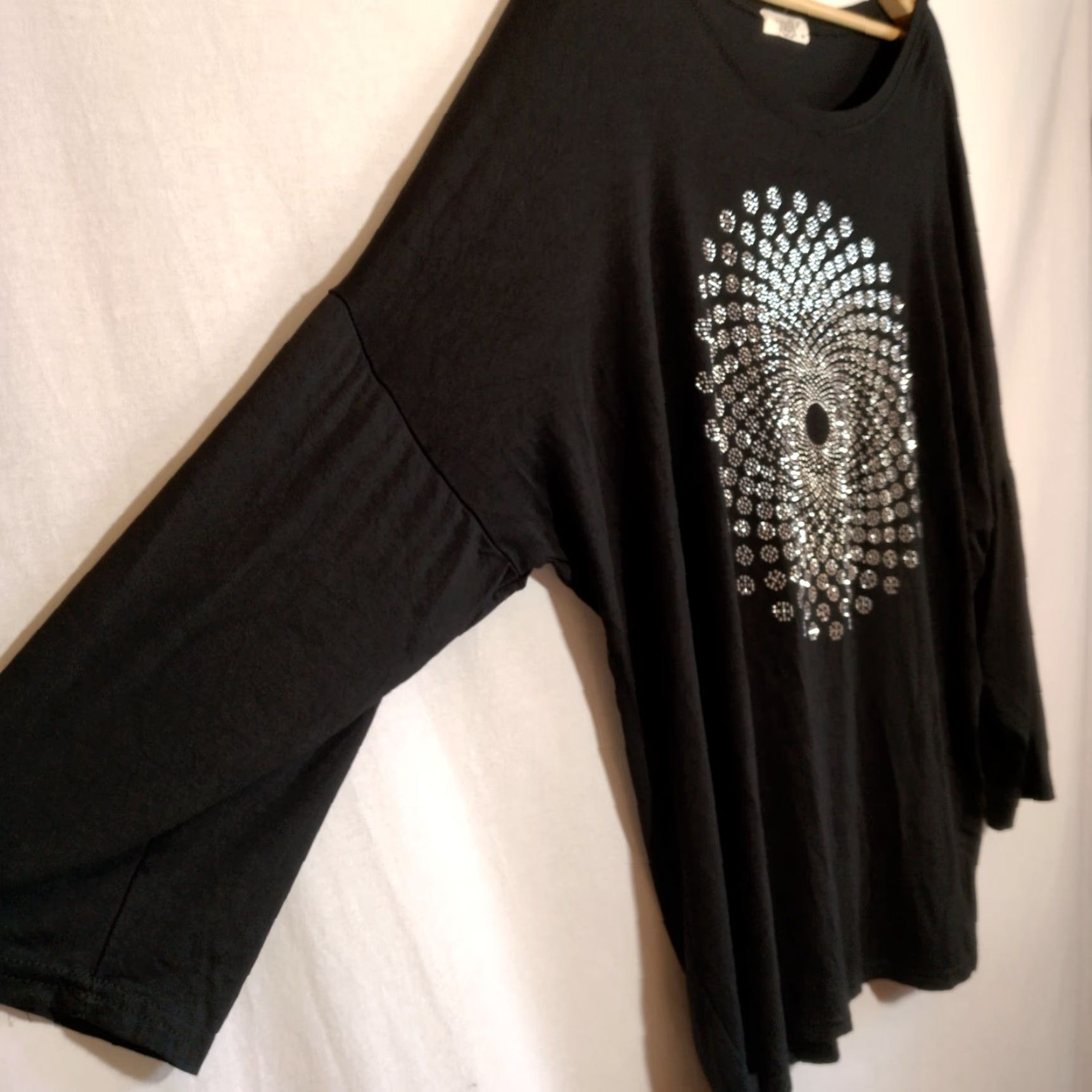 Vintage Julia Tunic Women 3XL Black Bohemian Mandala 3/4 Sleeve Round Neck Bling Viscose Blend Plus Size Womens Size XXL / US 16-18 / IT 52-54 - 4 Thumbnail