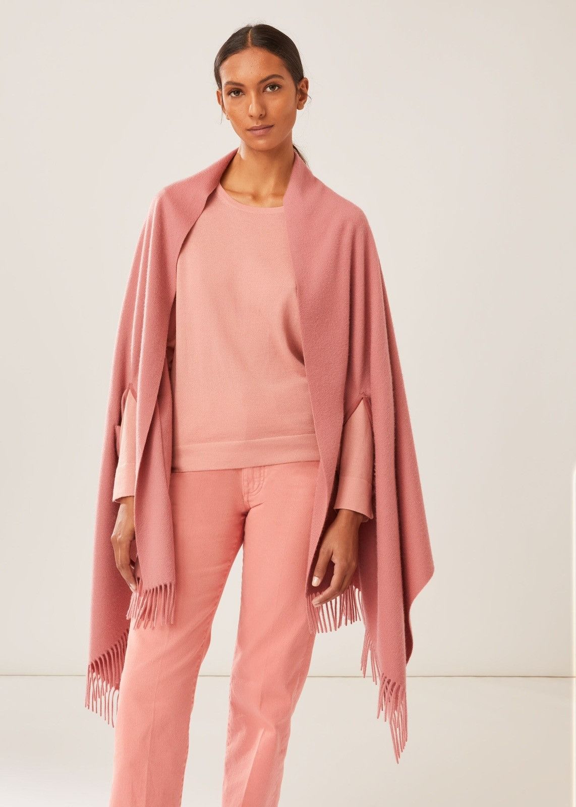 Loro Piana o1srvl11e0824 Size: OS / Opera De Nice Stole in Pink Size ONE SIZE - 2 Thumbnail