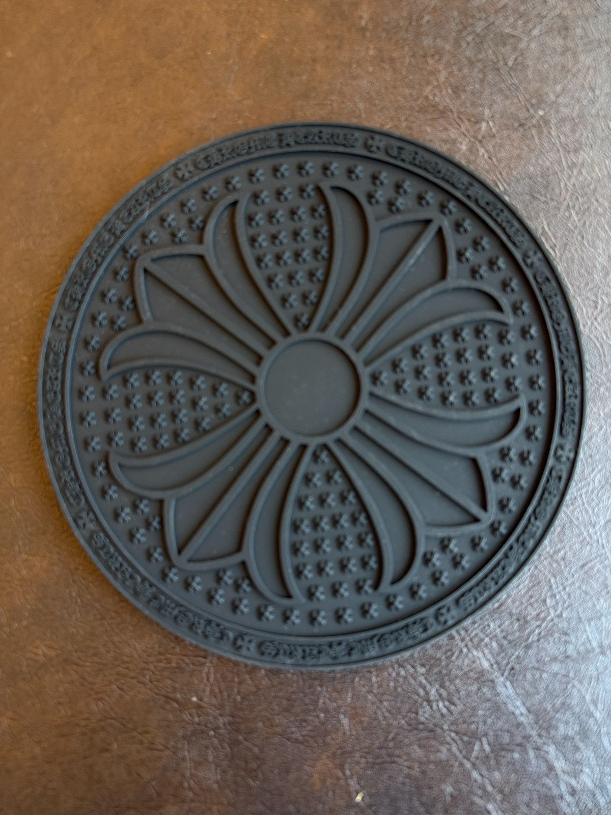 Chrome Hearts Chrome Hearts Plus Logo Rubber Mitt & Mat Set Size ONE SIZE - 11 Thumbnail