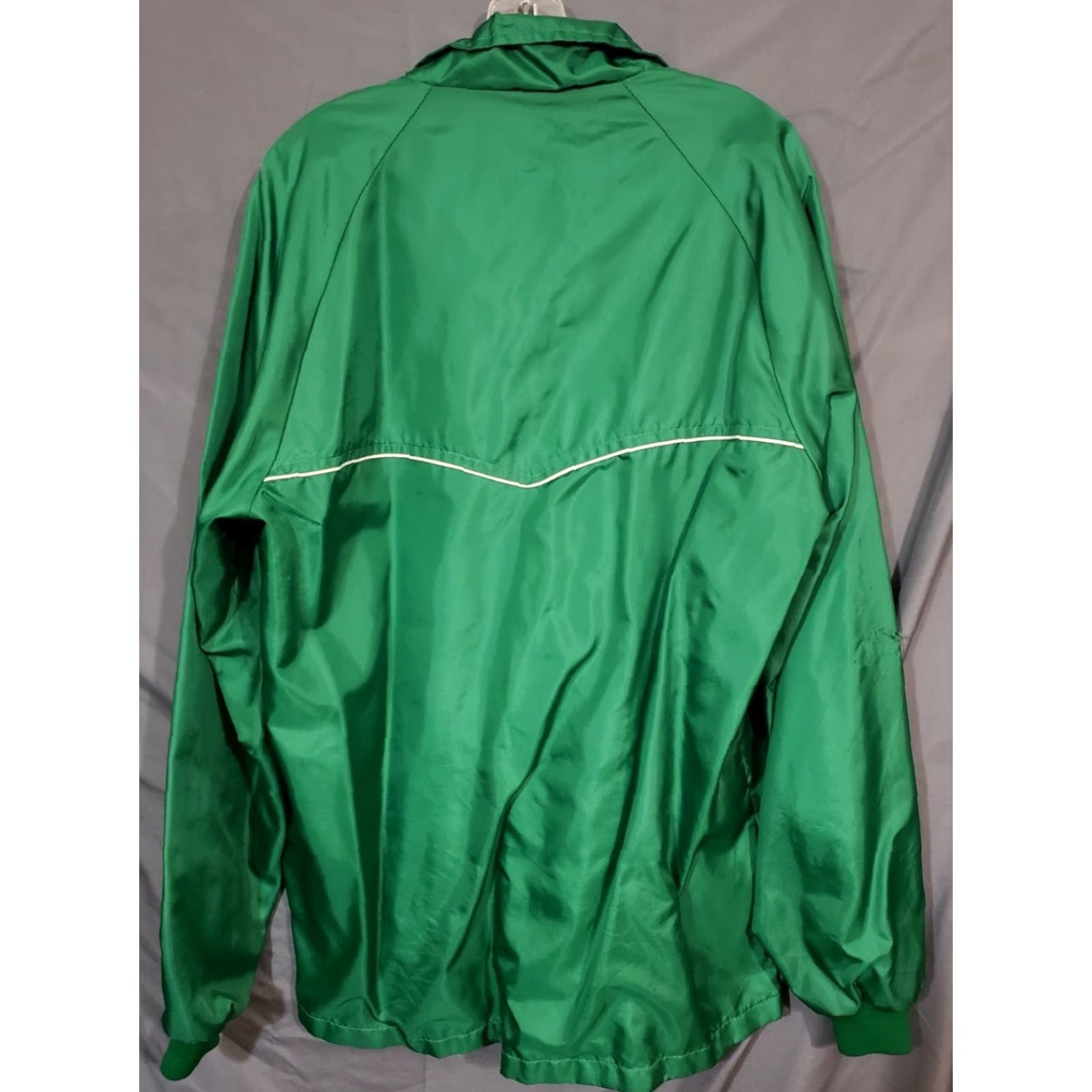 Vintage VINTAGE Swingster Pioneer Seed Full Zip Satin Jacket Men L USA Green Satin Full Zip Windbreaker Jacket Mens Size Large USA Swingster Pioneer Seed Size US L / EU 52-54 / 3 - 2 Thumbnail