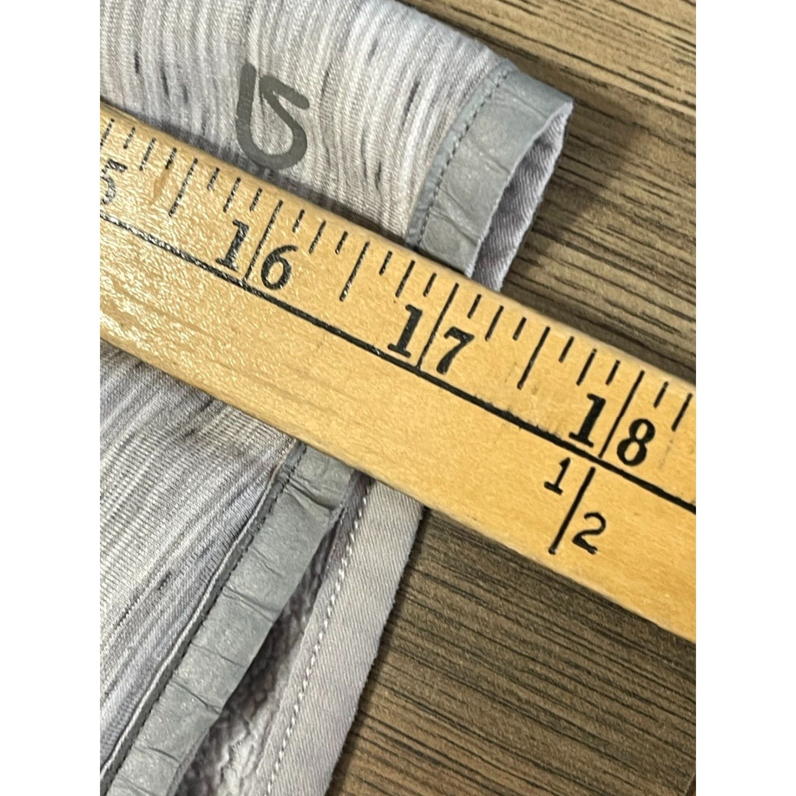 Gap Gap Hoodie Womens Medium Gray Full Zip Zip Pockets Pockets Casual Modern Style Clothing Size M / US 6-8 / IT 42-44 - 4 Thumbnail
