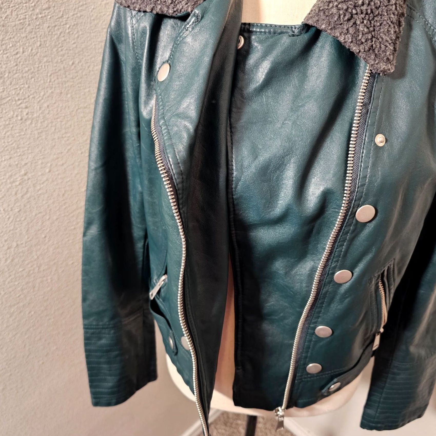 Vintage Jolt Jacket Green Size L Womens Faux Fur Accent Zipper Leather Long Sleeve Size L / US 10 / IT 46 - 5 Thumbnail