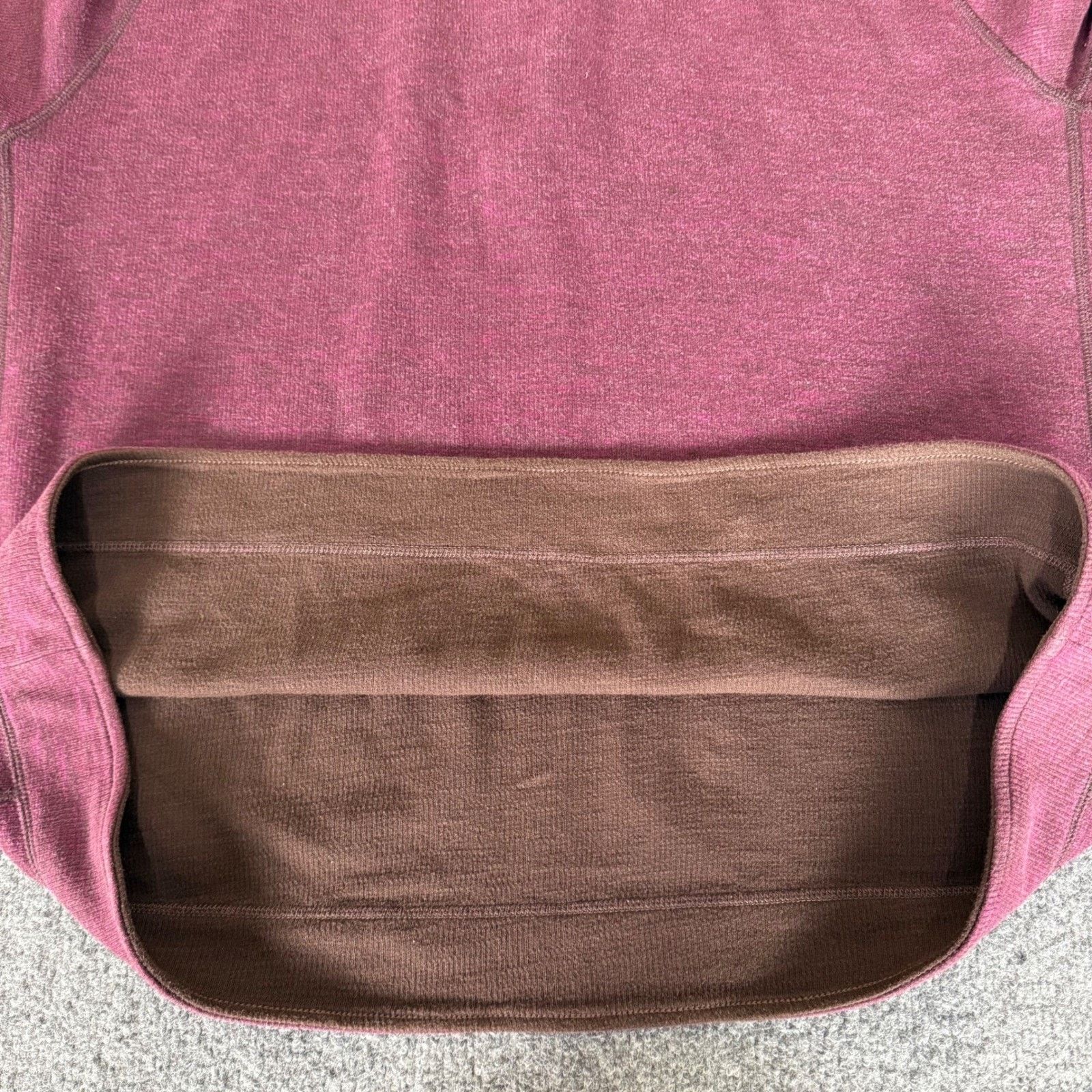 Tommy Bahama Tommy Bahama Mens 2XT Reversible 1/4 Zip Pullover Burgundy Size US XXL / EU 58 / 5 - 4 Thumbnail
