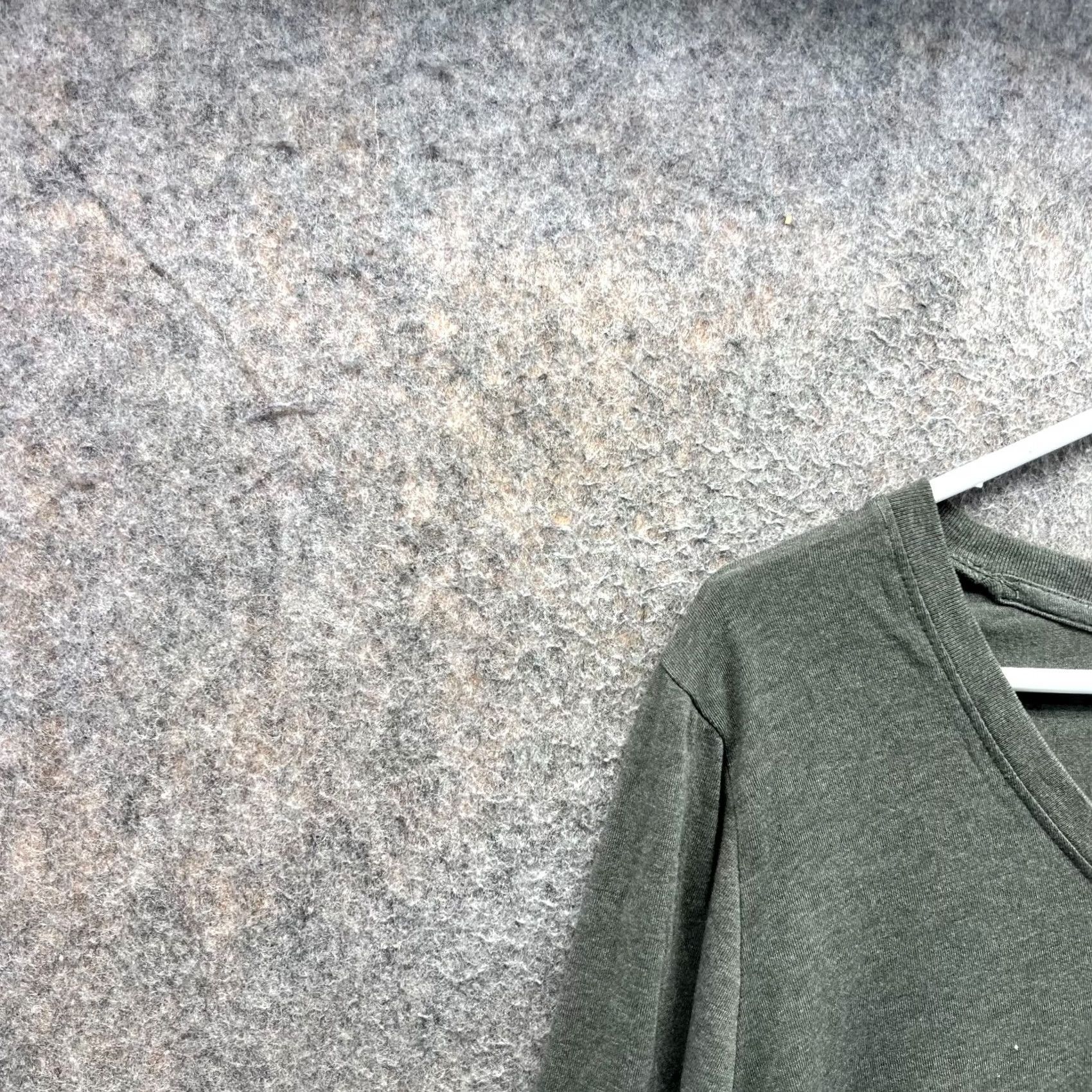 Eddie Bauer VINTAGE? No — Eddie Bauer Shirt Womens XL Green Long Sleeve V-Neck Heather Pullover Fleece Size XL / US 12-14 / IT 48-50 - 5 Thumbnail