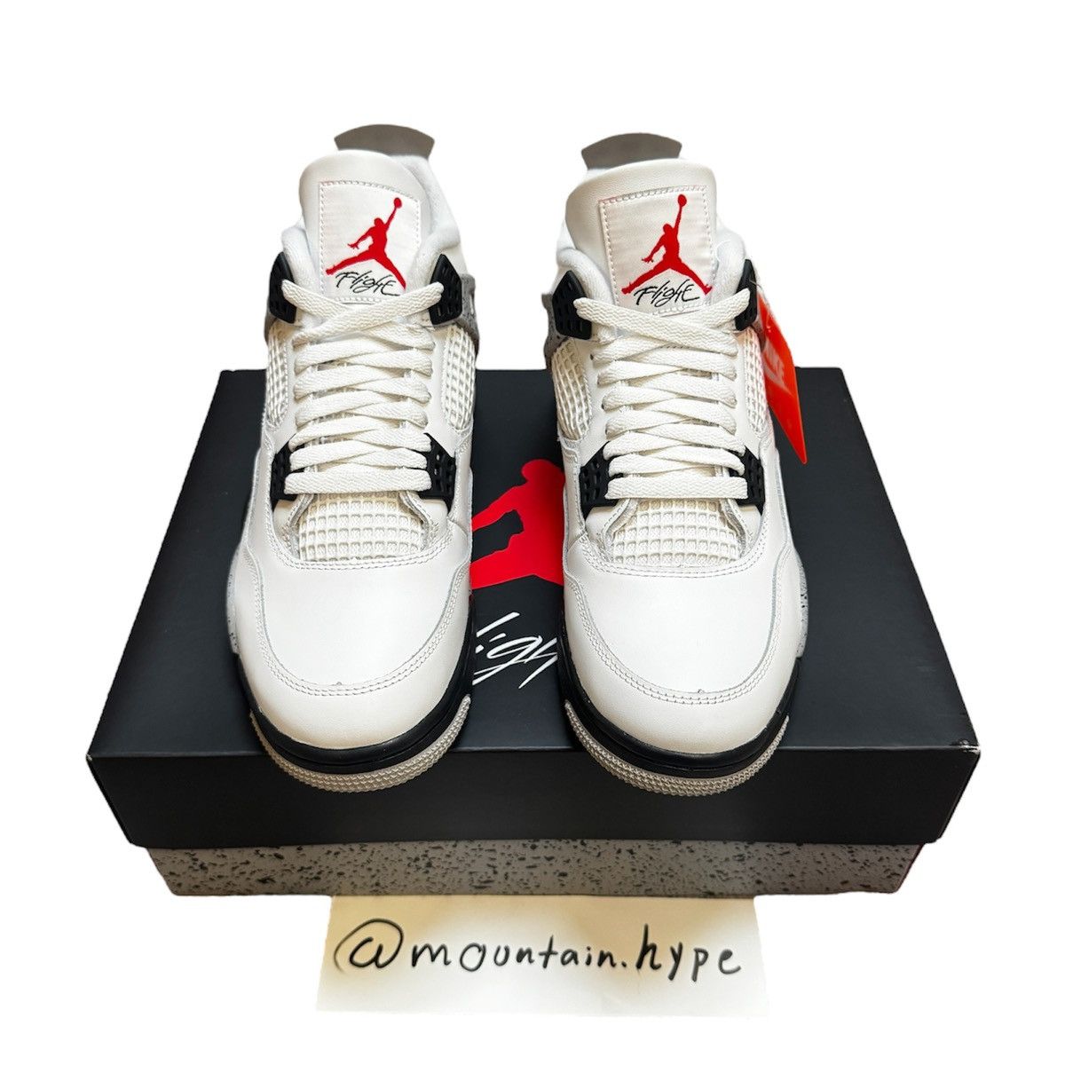 Jordan Brand × Nike Jordan 4 Retro White Cement 2025 Size US 9.5 / EU 42-43 - 2 Thumbnail