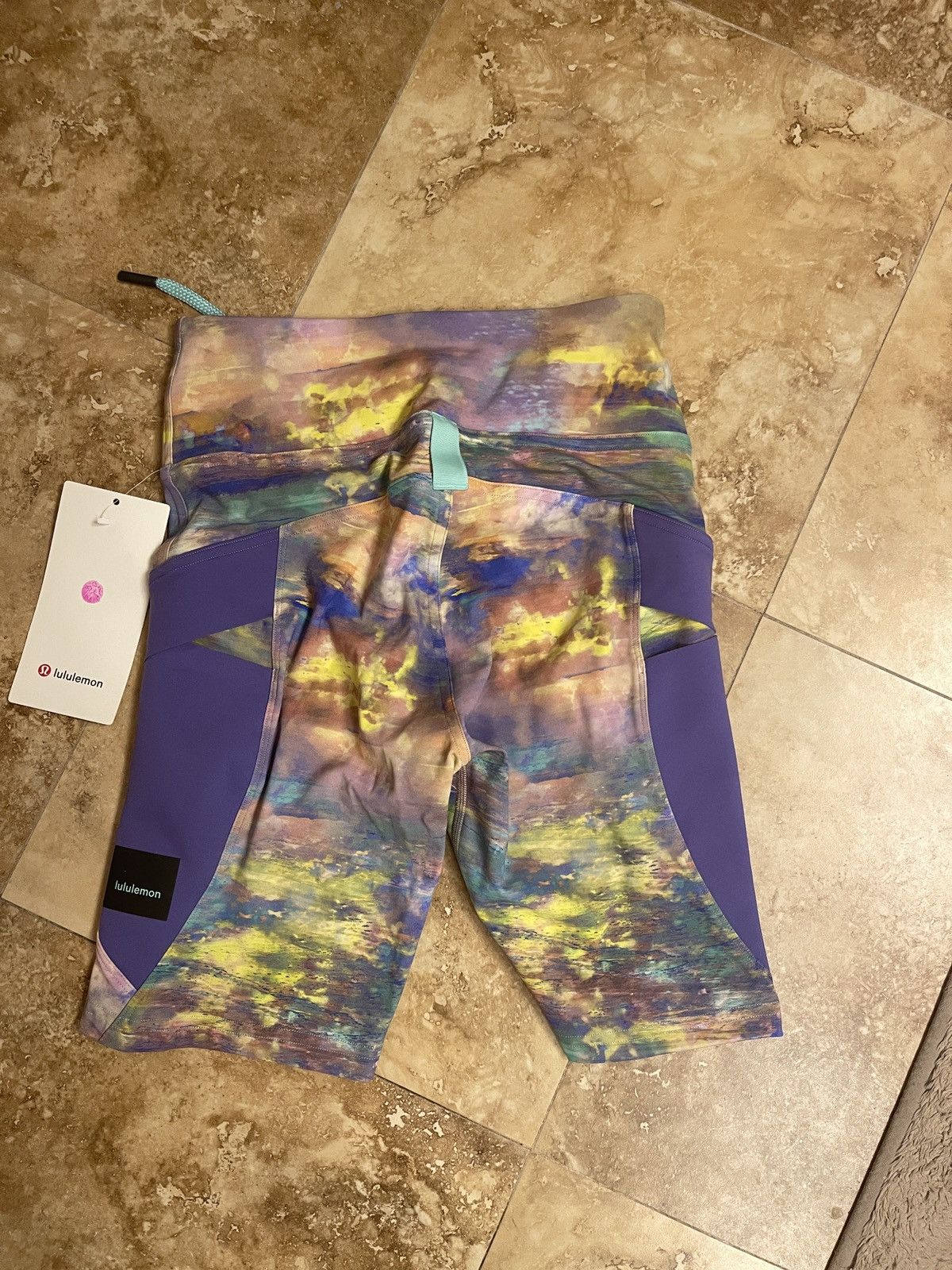 Lululemon Lululemon Cargo Super-High-Rise Hiking Short 8" Altered Size 27" / US 4 / IT 40 - 10 Thumbnail