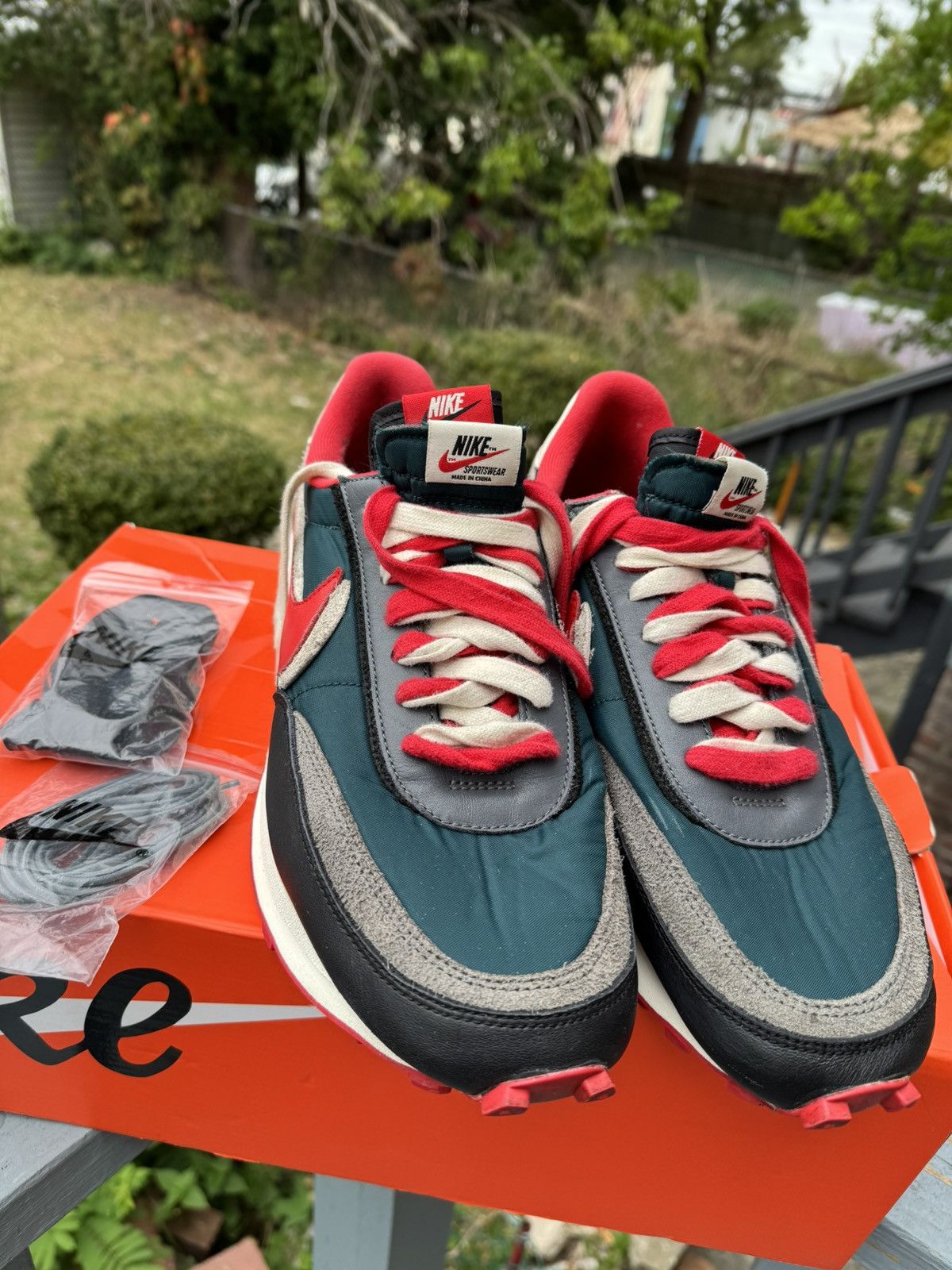Nike × Sacai × Undercover Nike x Undercover x sacai x LDWaffle "Midnight Spruce" Size US 13 / EU 46 - 9 Thumbnail