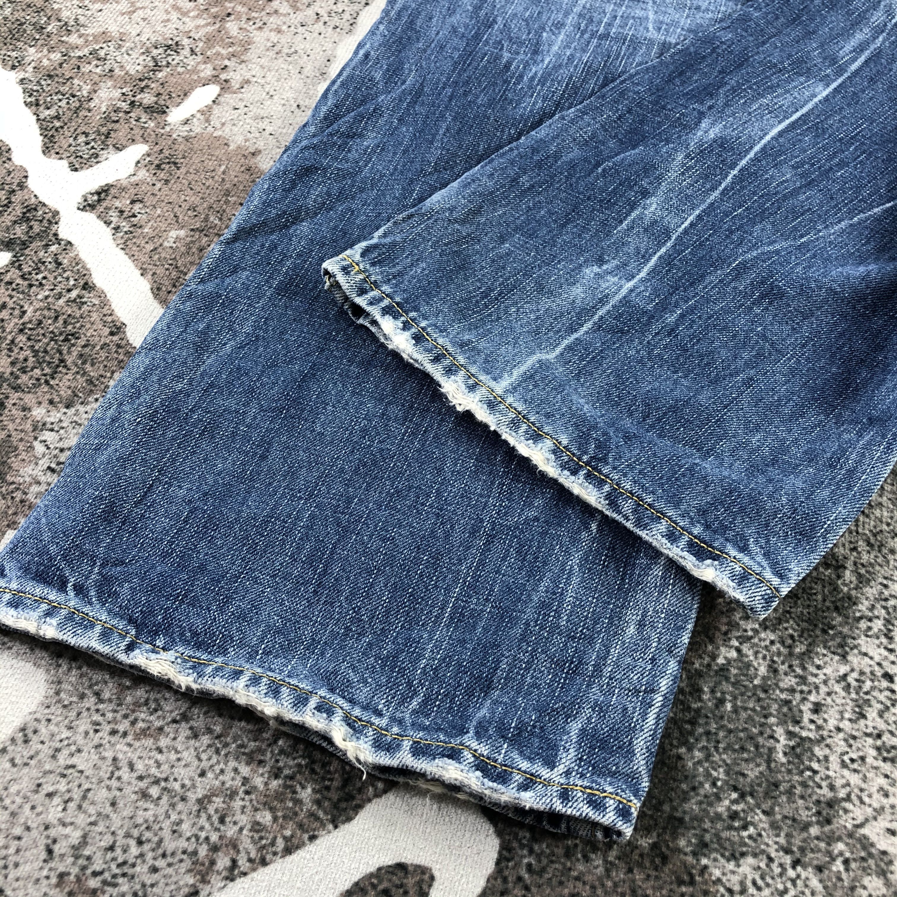 Levi's Vintage Levis 502 Jeans Faded Blue Denim KJ1304 Size US 31 - 6 Thumbnail
