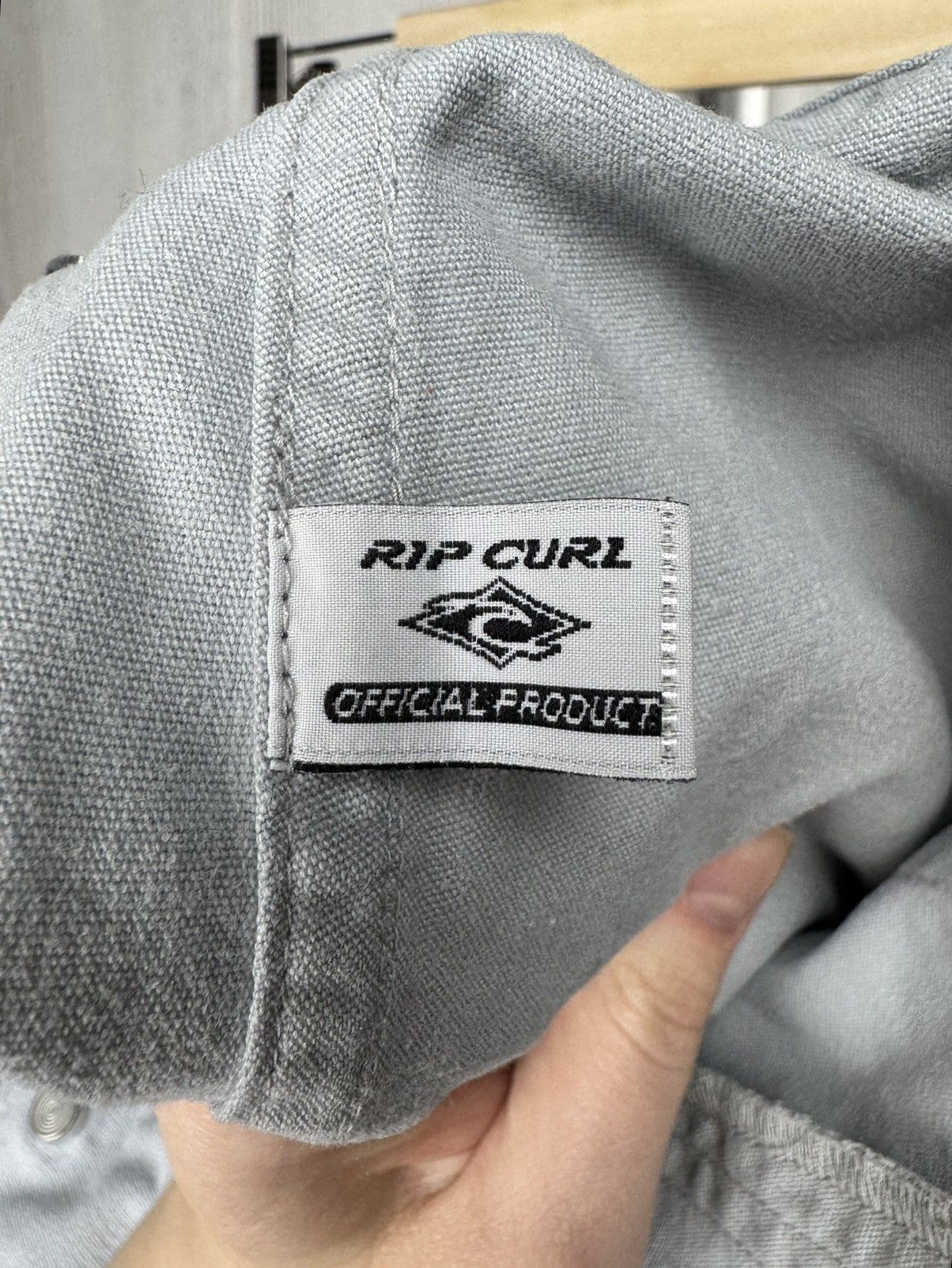 Rip Curl Rip Curl vintage grey embroidery logo used surf pants Size US 32 / EU 48 - 20 Thumbnail