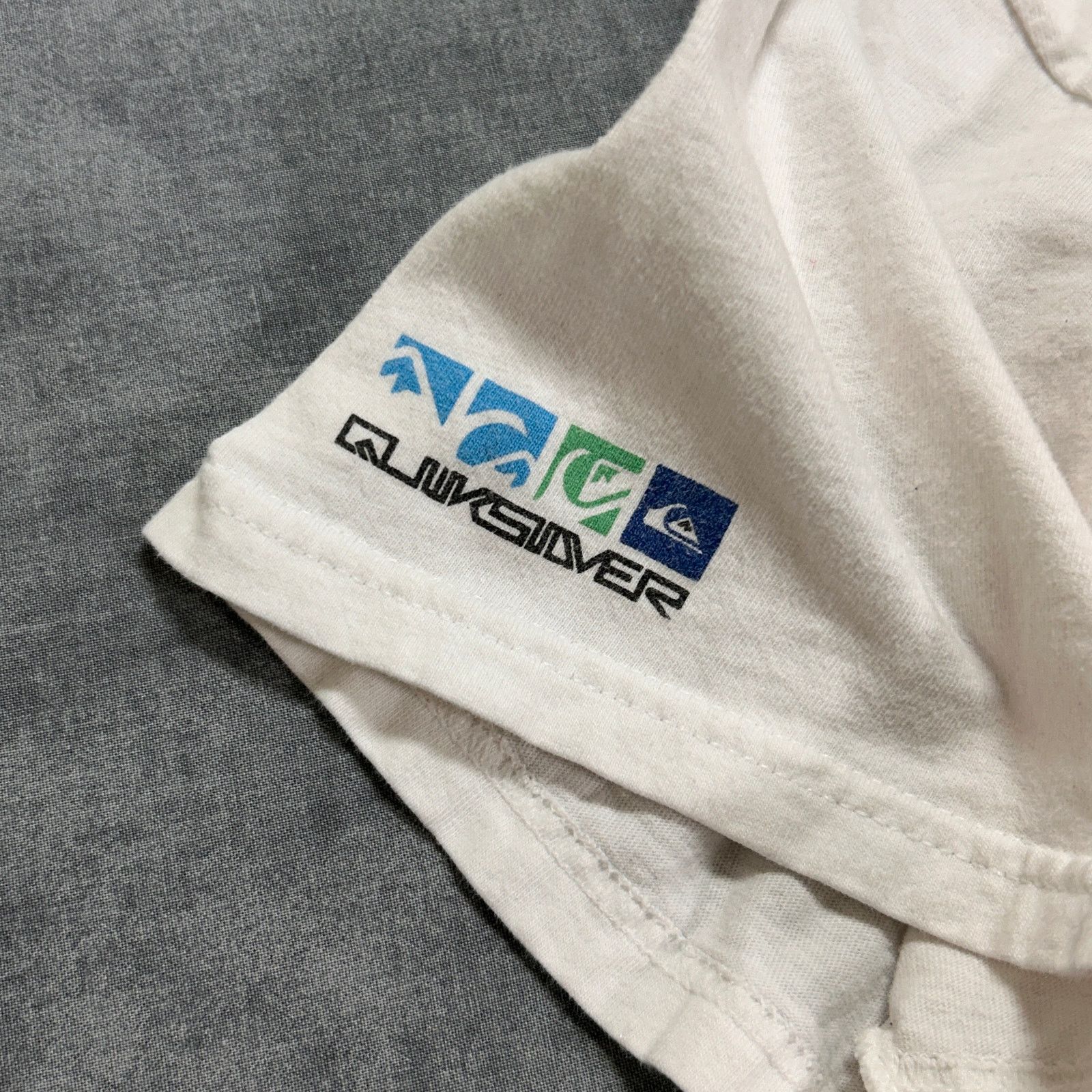 Quiksilver VTG Y2K Quiksilver streetwear surfwear casual tshirt mens XL Size US XL / EU 56 / 4 - 6 Thumbnail