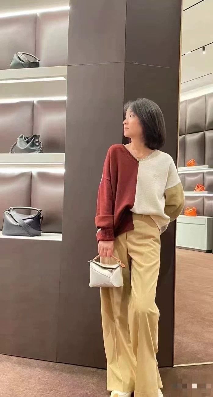 Loewe Loewe Color clash is not suitable for knitted shirts Size M / US 6-8 / IT 42-44 - 7 Thumbnail