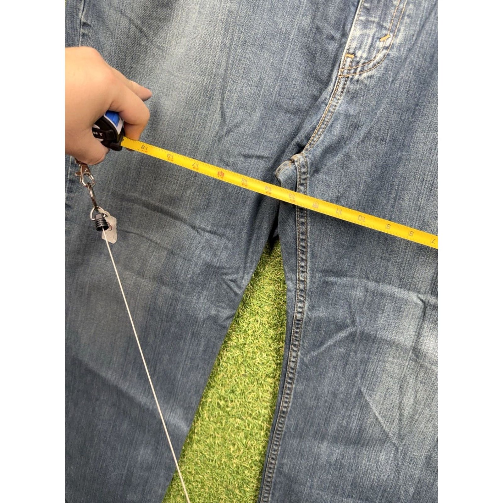 Levi's Levi's 559 Jeans Mens 44x29 Blue Relaxed Straight Baggy Grunge Denim Jeans Mens 44 Blue Levi's 559 Grunge Straight 5-Pocket Denim Baggy) Size US 44 / EU 60 - 7 Thumbnail