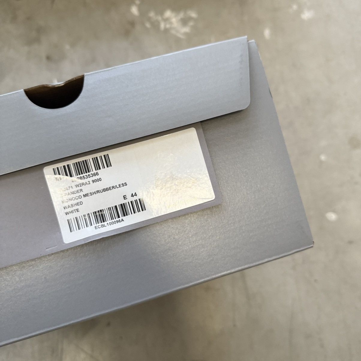 Balenciaga Balenciaga Xpander Sneaker White (US11/44) Size US 11 / EU 44 - 12 Thumbnail
