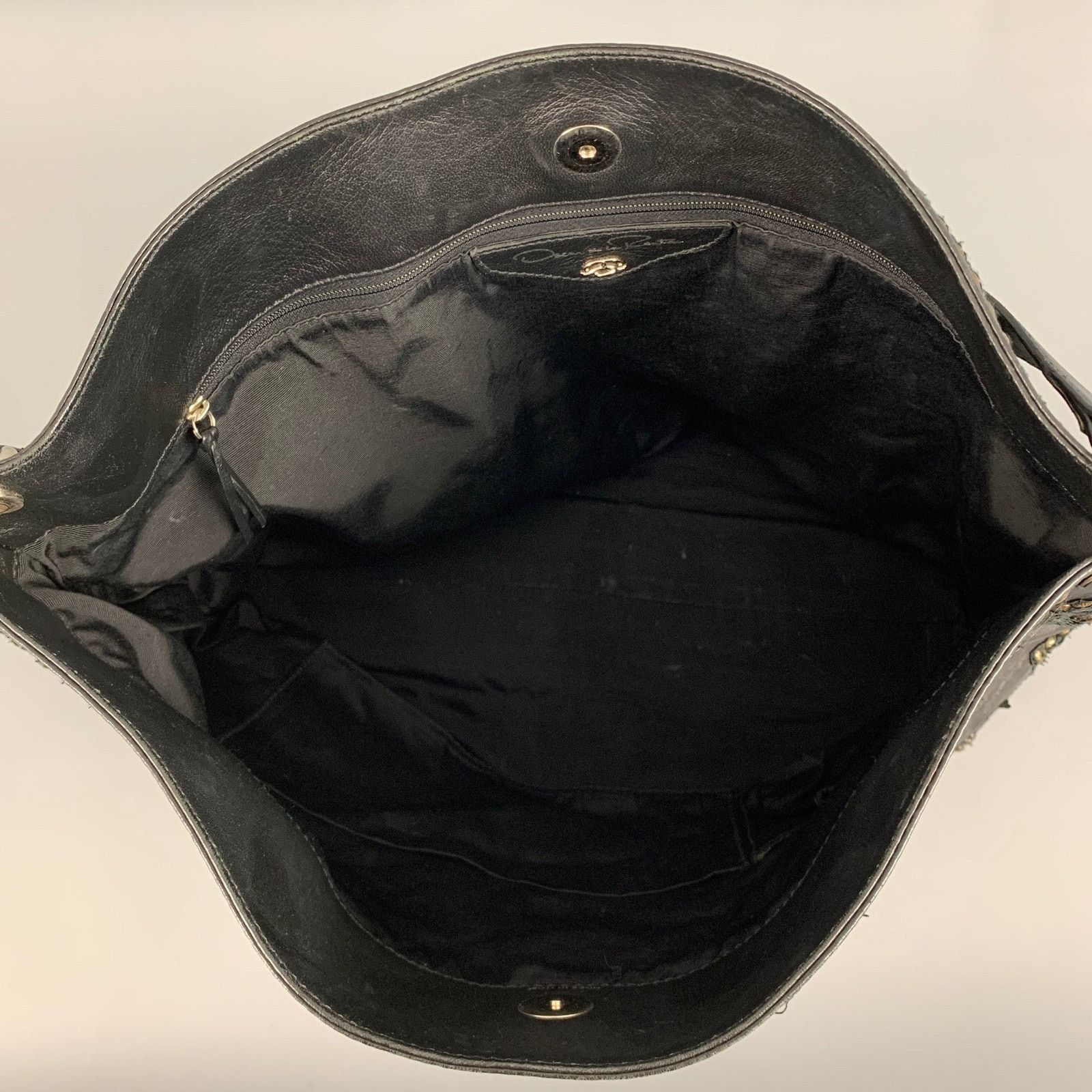 Oscar De La Renta OSCAR DE LA RENTA Black Gold Studded Leather Handbag Size ONE SIZE - 6 Thumbnail