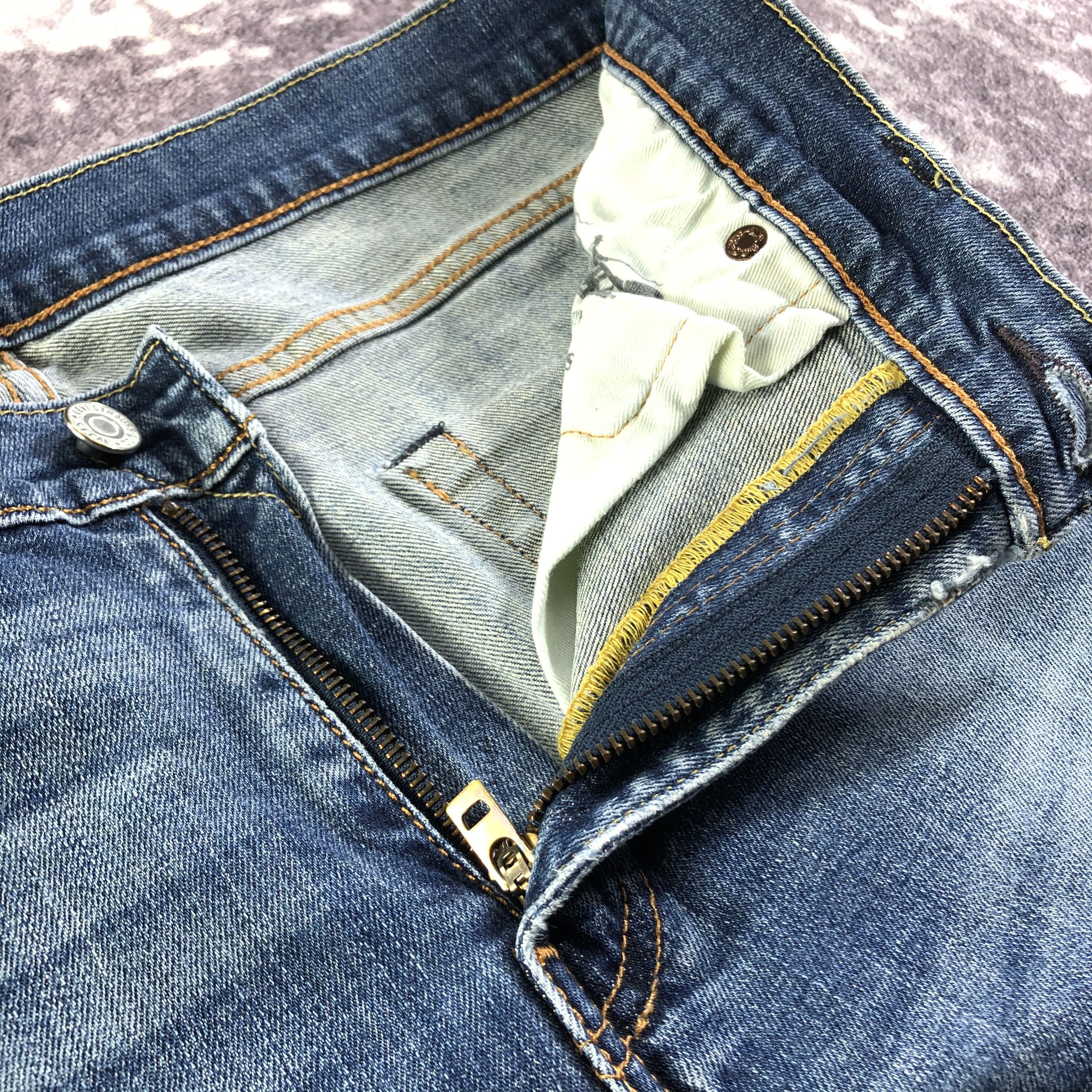 Levi's × Vintage Vintage Blue Wash Levis 513 Jeans-JM3315 Size US 31 - 7 Thumbnail