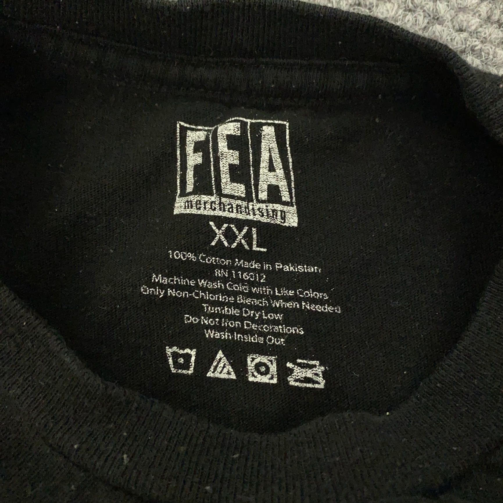 Vintage FEA Walking Dead Shirt Mens 2XL Black Graphic Zombies Horror TV Show Tee Size US XXL / EU 58 / 5 - 5 Thumbnail
