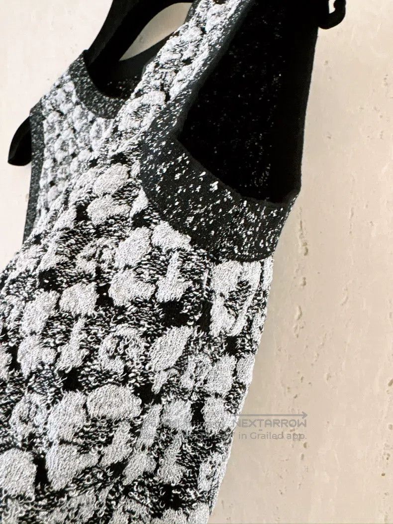 Chanel Chanel 23K autumn and winter black and silver camelia knit Size XS / US 0-2 / IT 36-38 - 5 Thumbnail