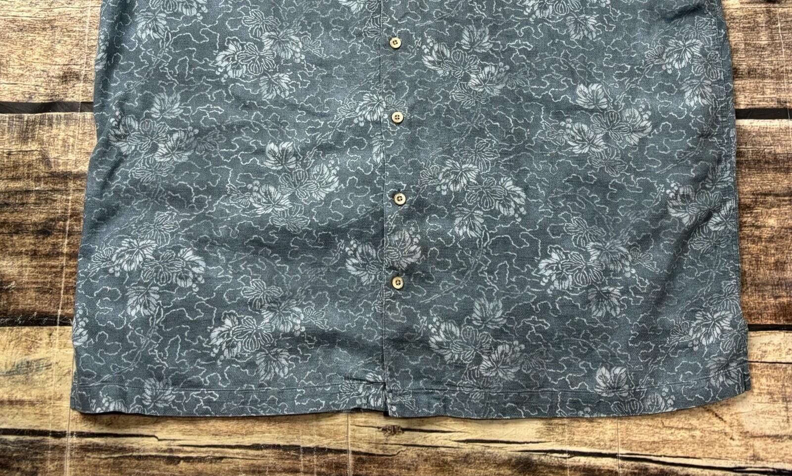 L.L. Bean LL Bean Shirt Mens XL Floral Geometric Button Up Beach Size US XL / EU 56 / 4 - 6 Thumbnail