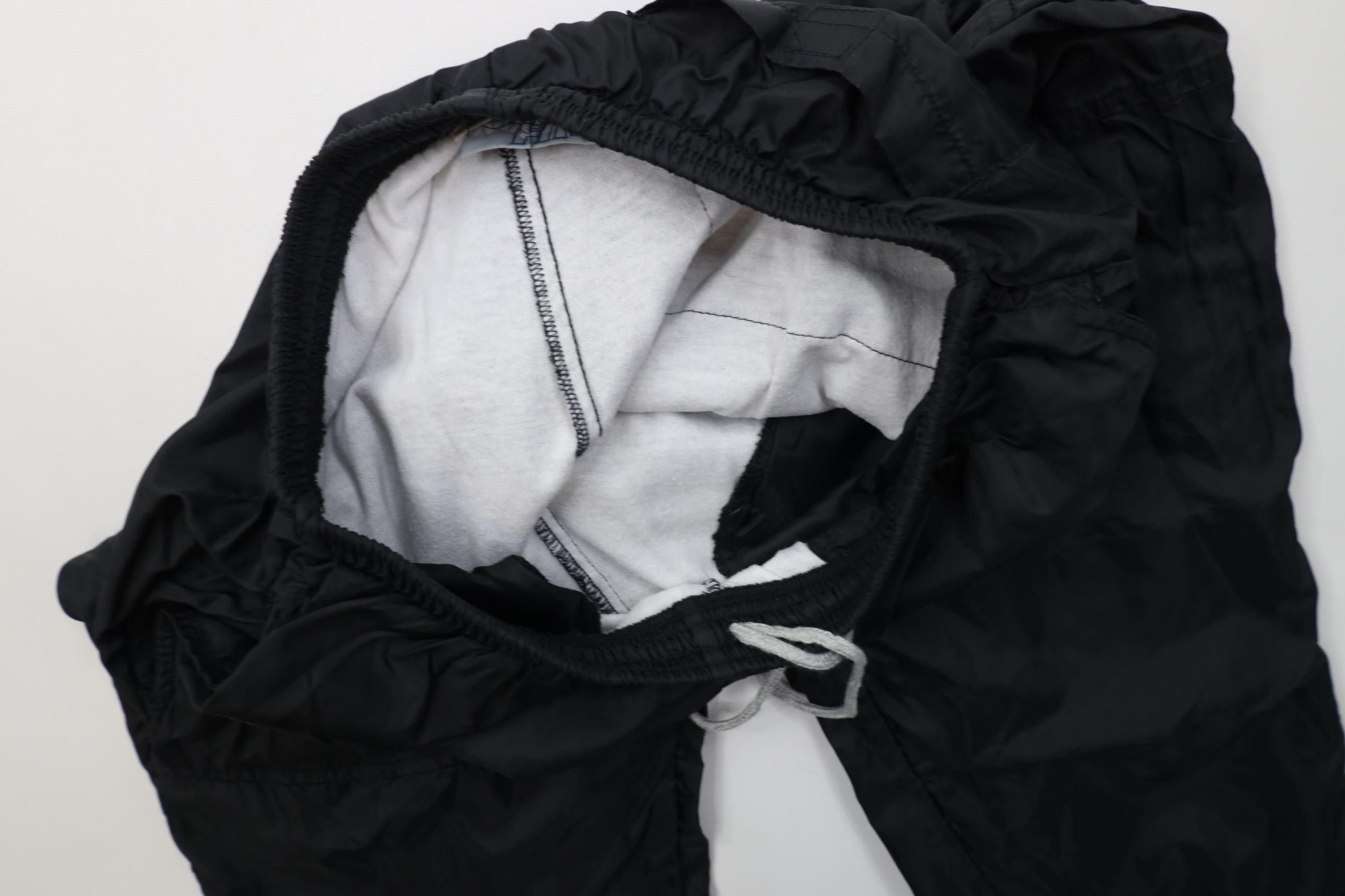 Vintage Vintage 90s Streetwear Windbreaker Joggers Pants USA Black Size US 34 / EU 50 - 8 Thumbnail