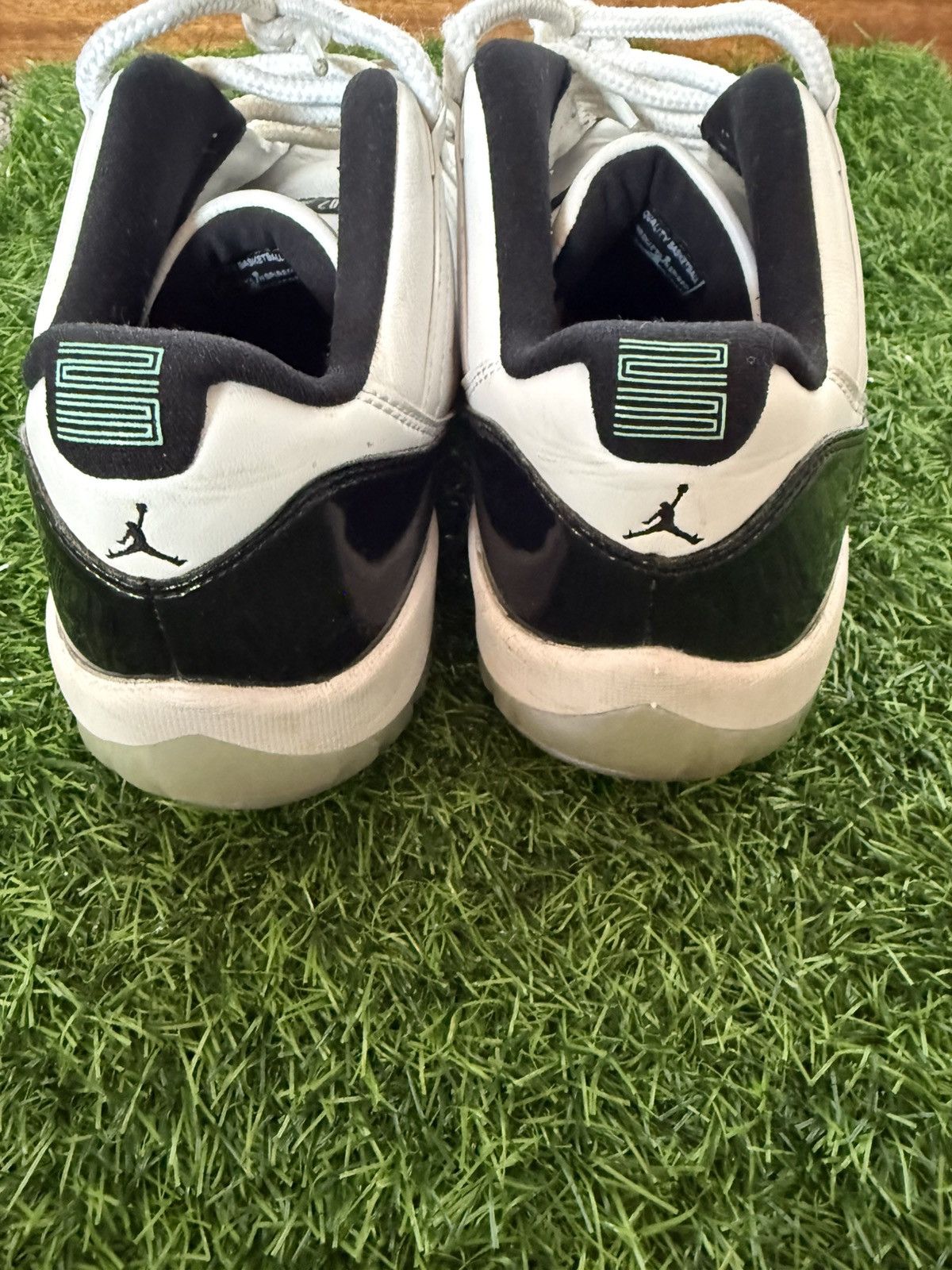 Jordan Brand Air Jordan 11 Retro Low ‘Emerald’ Size US 11 / EU 44 - 4 Thumbnail