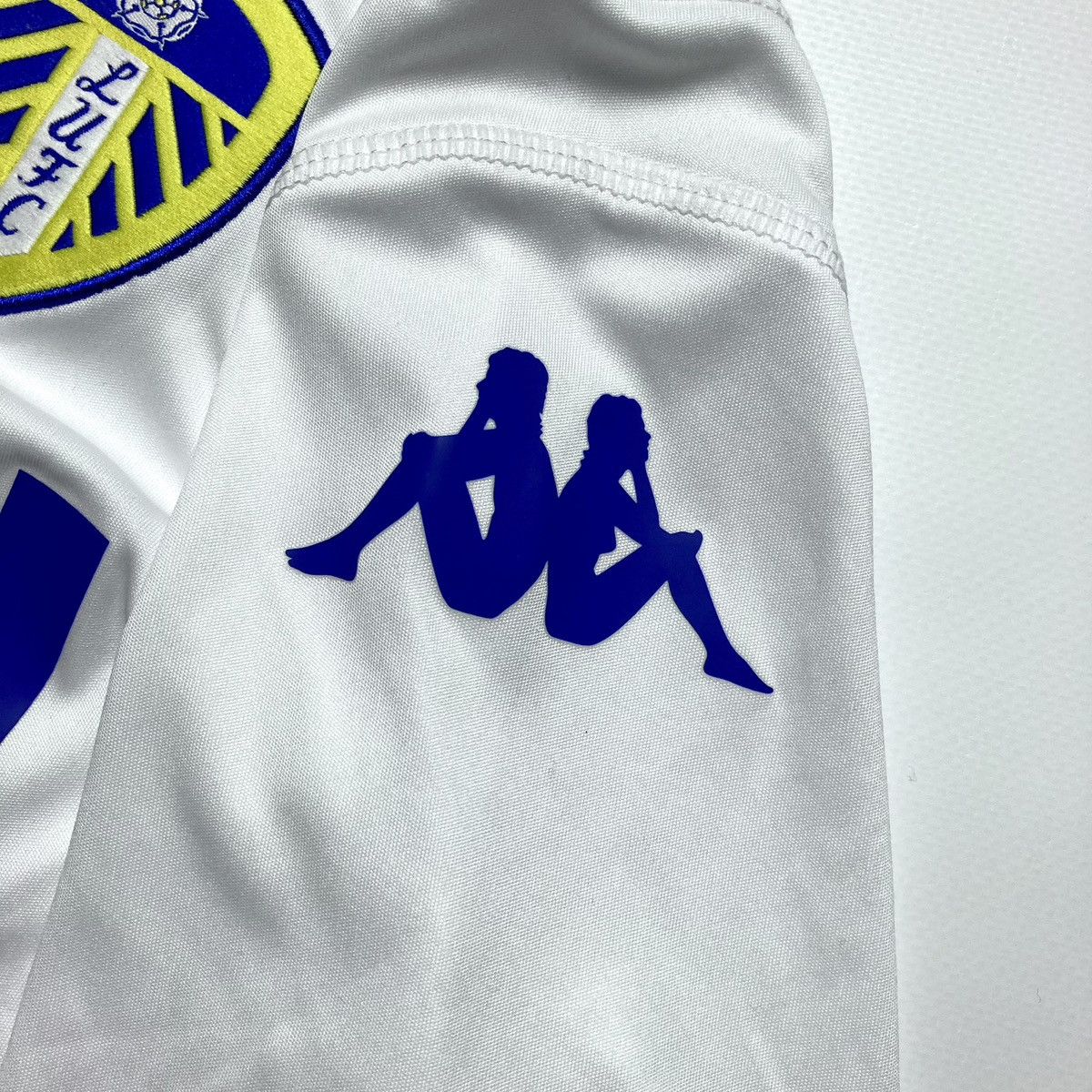 Vintage Leeds United #7 Kelly Blokcore Jersey Kappa Retro Engalnd Size US M / EU 48-50 / 2 - 5 Thumbnail