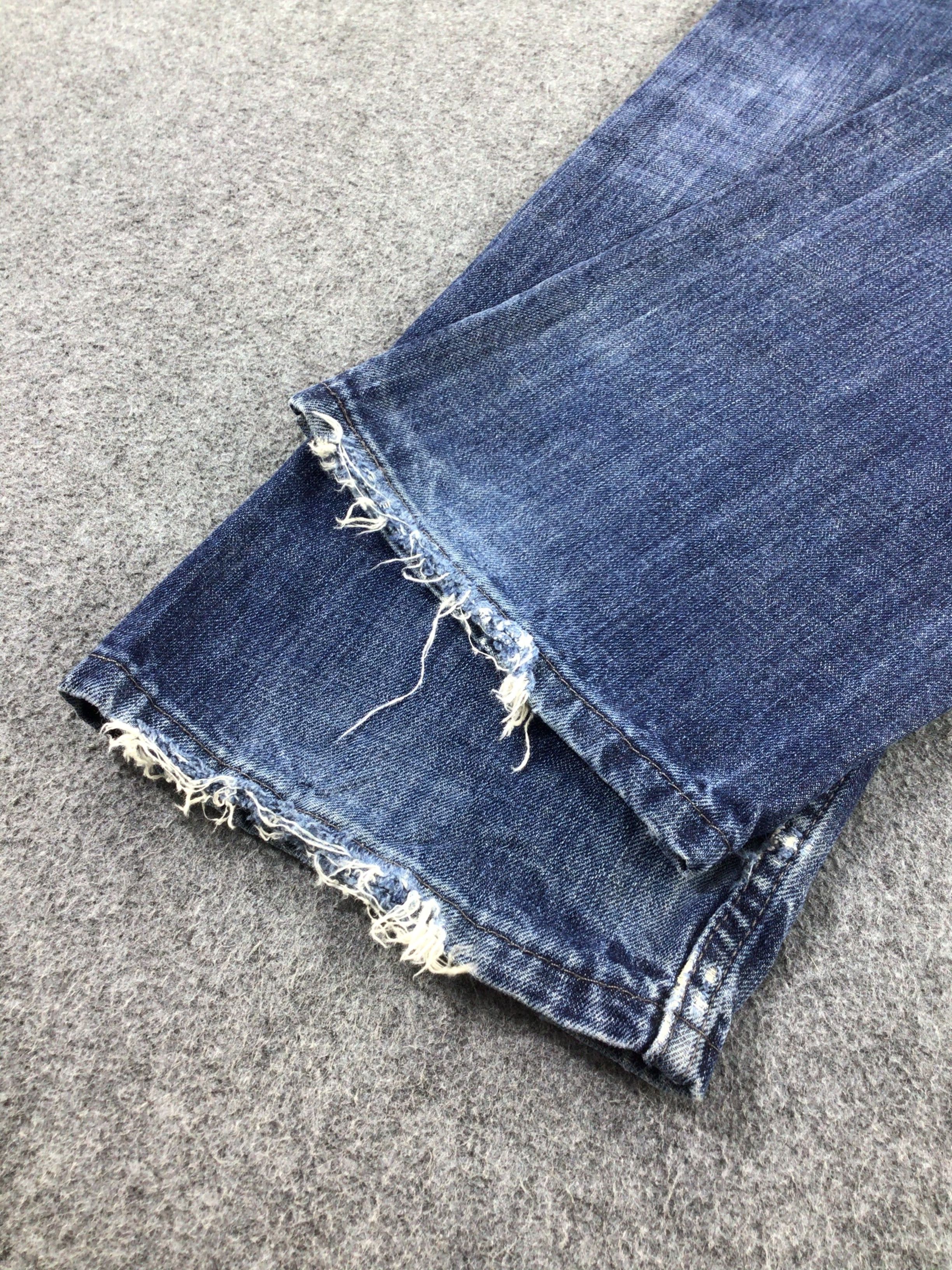 Levi's Vintage Levi's 514 Jeans Blue Wash Distressed Denim KJ303 Size US 34 / EU 50 - 6 Thumbnail