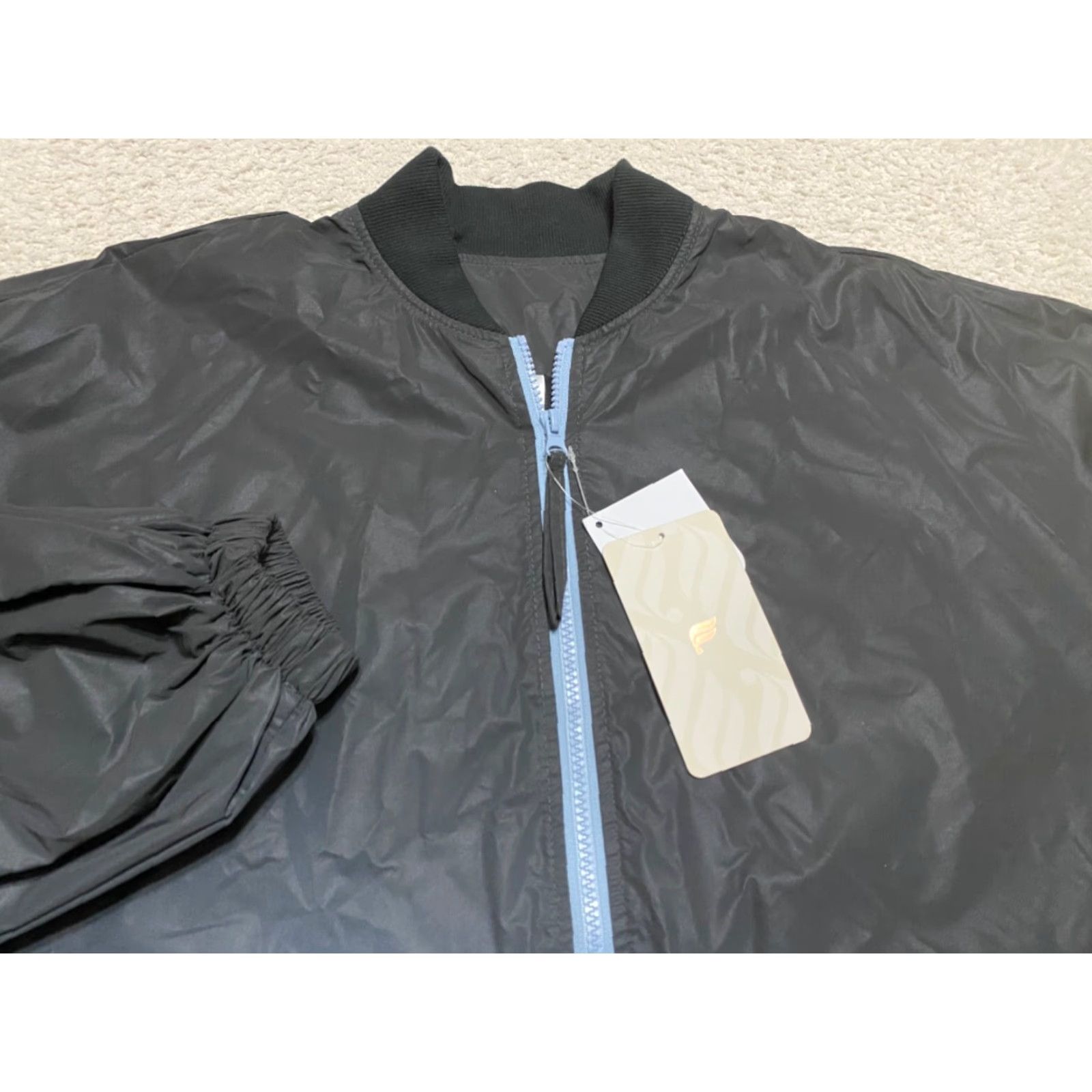 Fabletics VINTAGE Fabletics Jacket Women's L Black Full Zip Windbreaker Reflective Mid-Length Zip All Seasons New with Tags Size L / US 10 / IT 46 - 2 Thumbnail