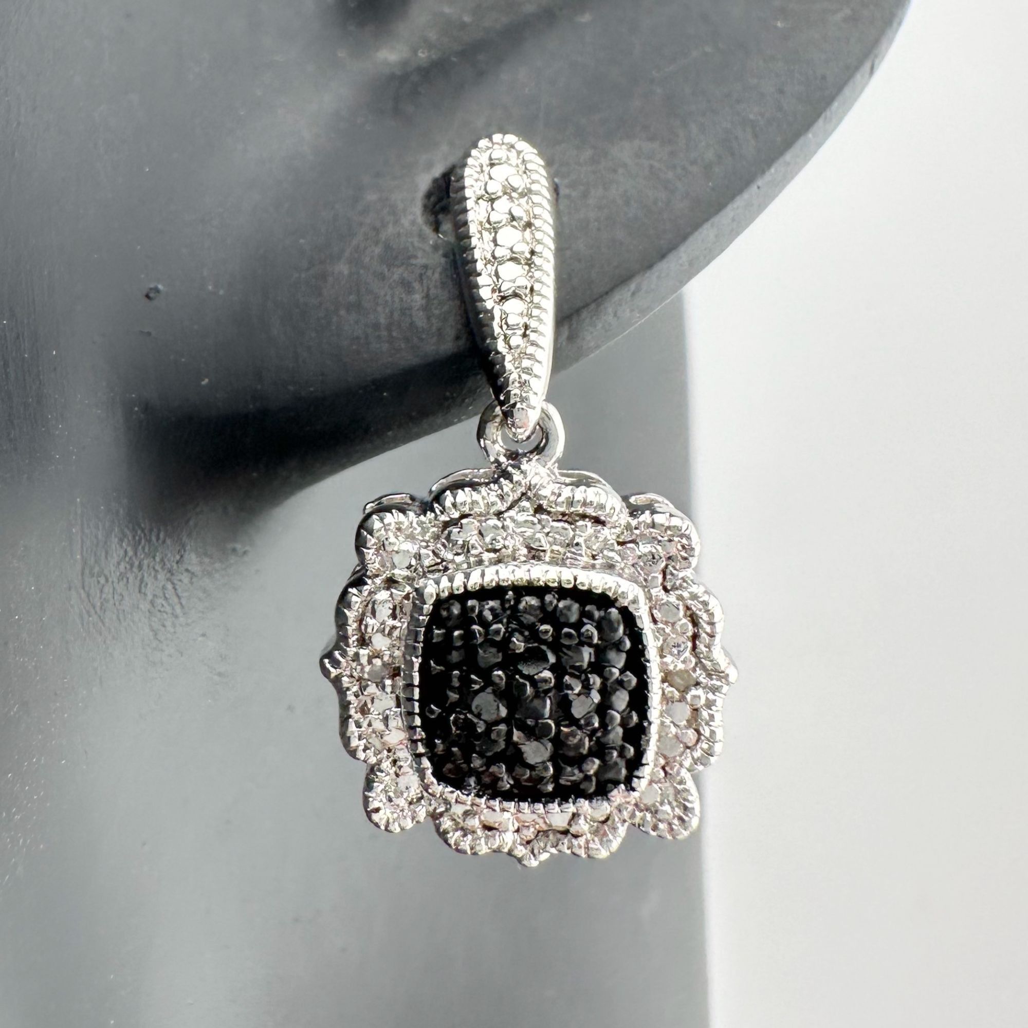 Other Elegant Black and White Diamond Cluster Dangle Earrings Size ONE SIZE - 3 Thumbnail