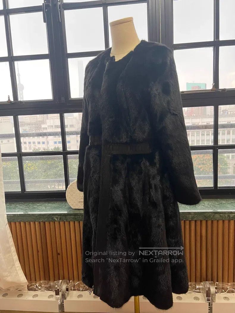Valentino Valentino Mink black coat Size M / US 6-8 / IT 42-44 - 1 Thumbnail