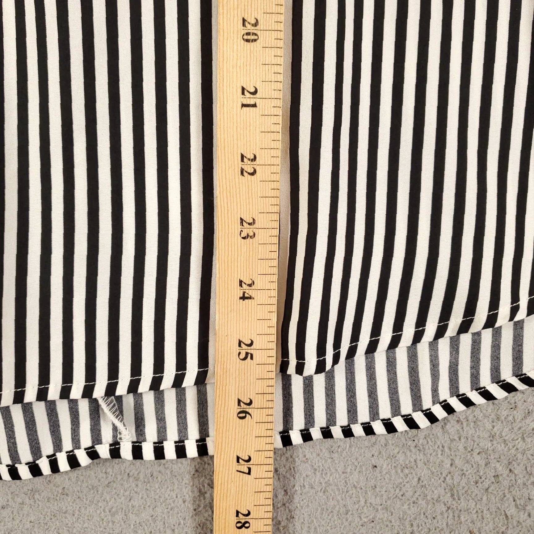 Bell Savanna Jane Blouse Womens Small Black White Striped Bell Sleeve V-Neck Pullover Boho Casual Ready to Wear Size S / US 4 / IT 40 - 3 Thumbnail
