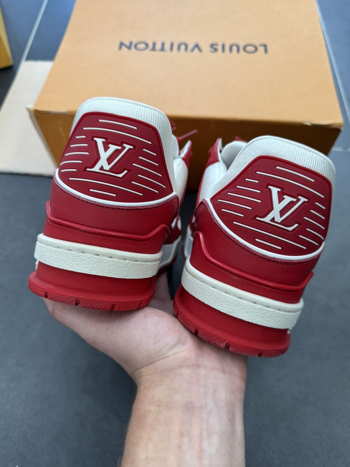 Louis Vuitton Louis Vuitton product red trainers Size US 11 / EU 44 - 17 Thumbnail
