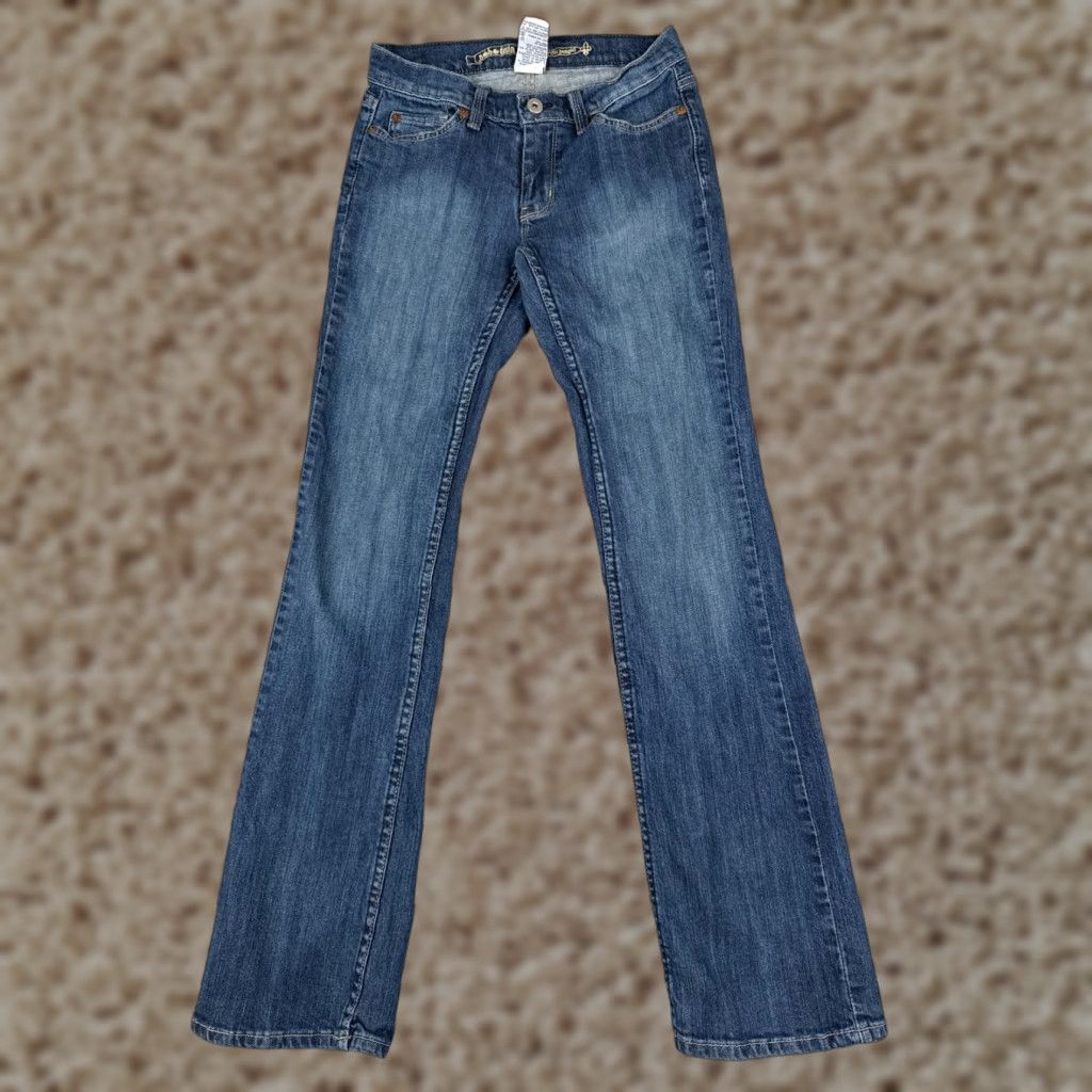 Vintage No Boundaries Juniors Bootcut Denim Jeans 3 Blue Medium Wash Stretch Cotton 26x31 Womens Size 26" / US 2 / IT 38 - 1 Thumbnail