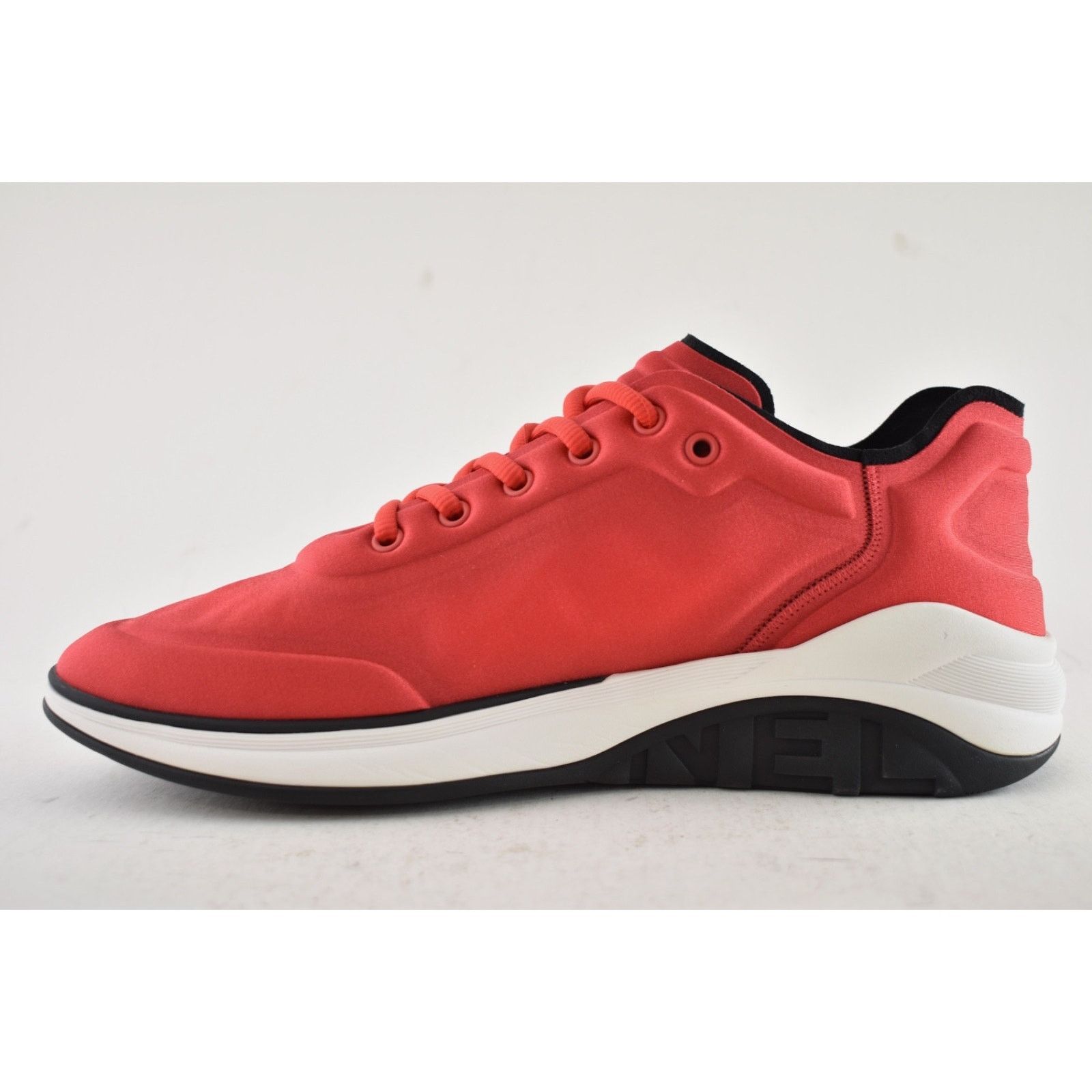 Chanel Chanel Mens 19P Red Lycra White Black CC Logo Lace Low Size US 8 / EU 41 - 9 Thumbnail