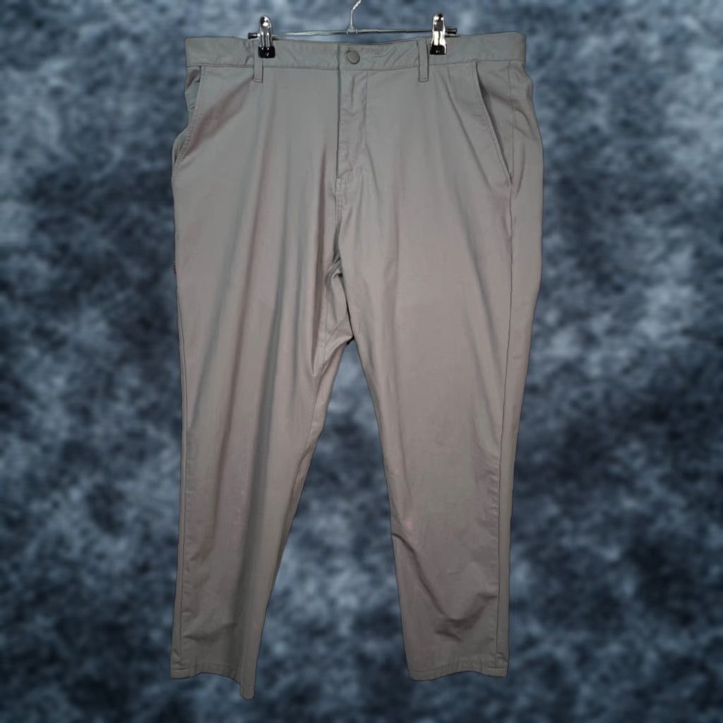 Rhone Rhone Mens Chino Pants 38 Grey Lightweight Flat Front 5-Pocket Straight Inseam 29in Regular Size Size US 38 / EU 54 - 1 Thumbnail