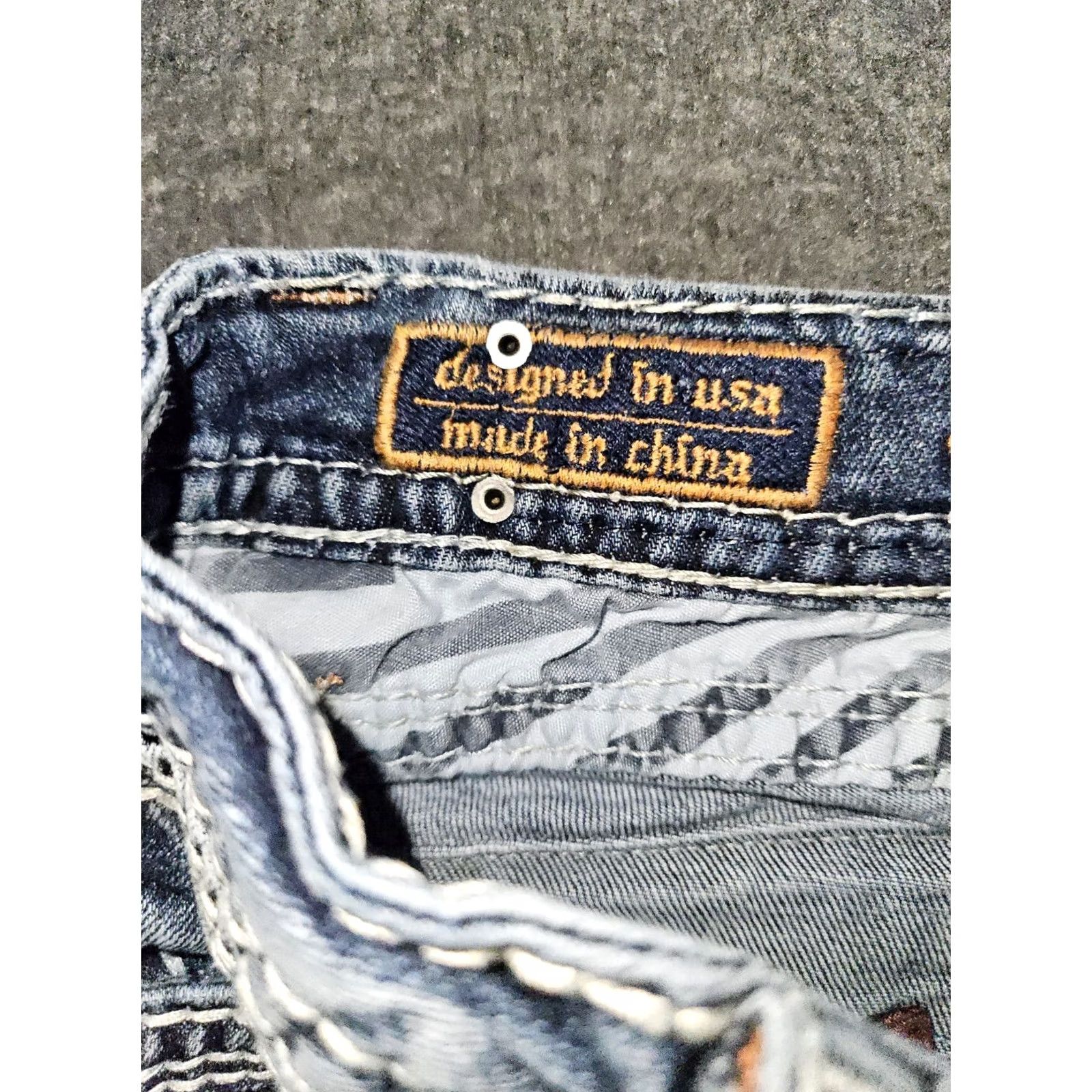 Vintage Rock Revival Nicole Capris Women's 26 Low Rise Rhinestones Western Cowboy Logo Jeans Capris Blue Rock Size ONE SIZE - 5 Thumbnail