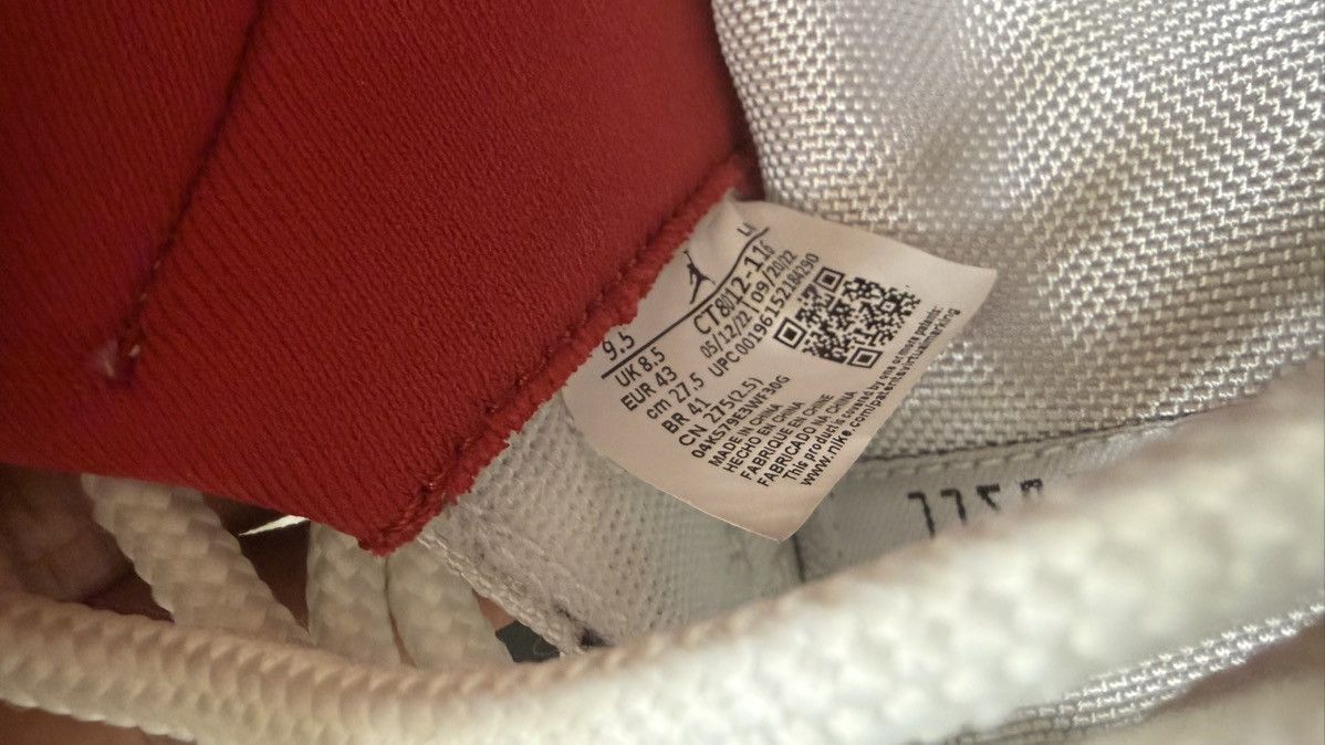 Jordan Brand Jordan 11 Cherry Size US 9.5 / EU 42-43 - 4 Thumbnail