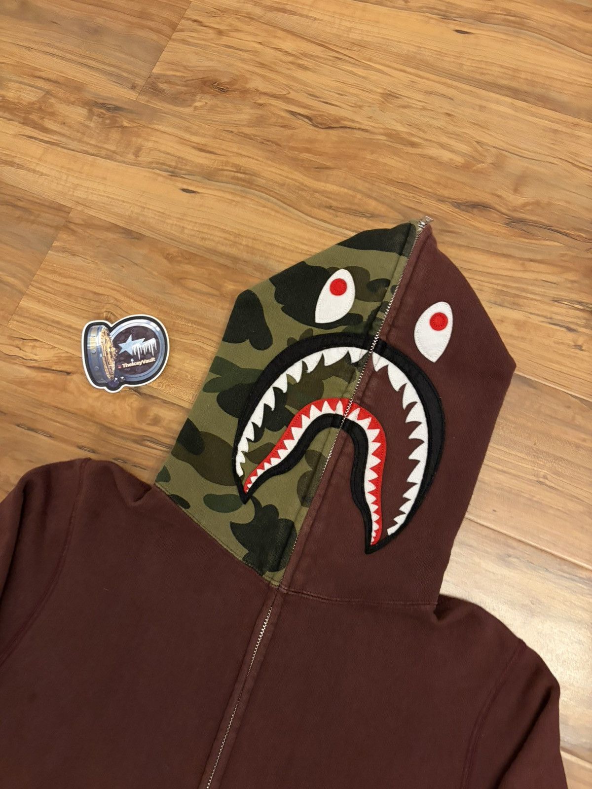 Bape Bape Burgundy / Green Camo Shark Full Zip Hoodie Size US S / EU 44-46 / 1 - 5 Thumbnail