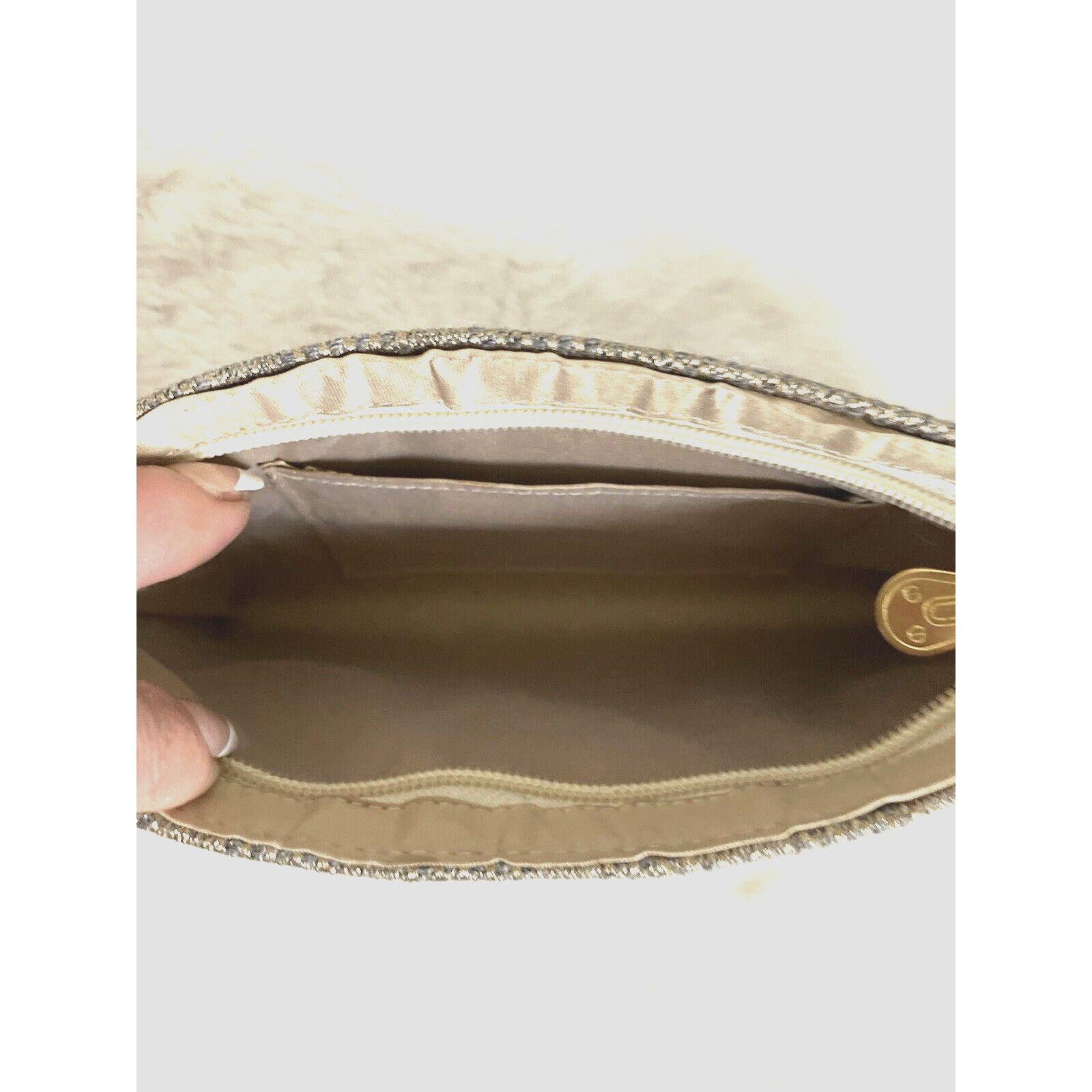 & Other Stories Vintage clutch wristlet with embroidered flower boho VTG Size ONE SIZE - 8 Thumbnail