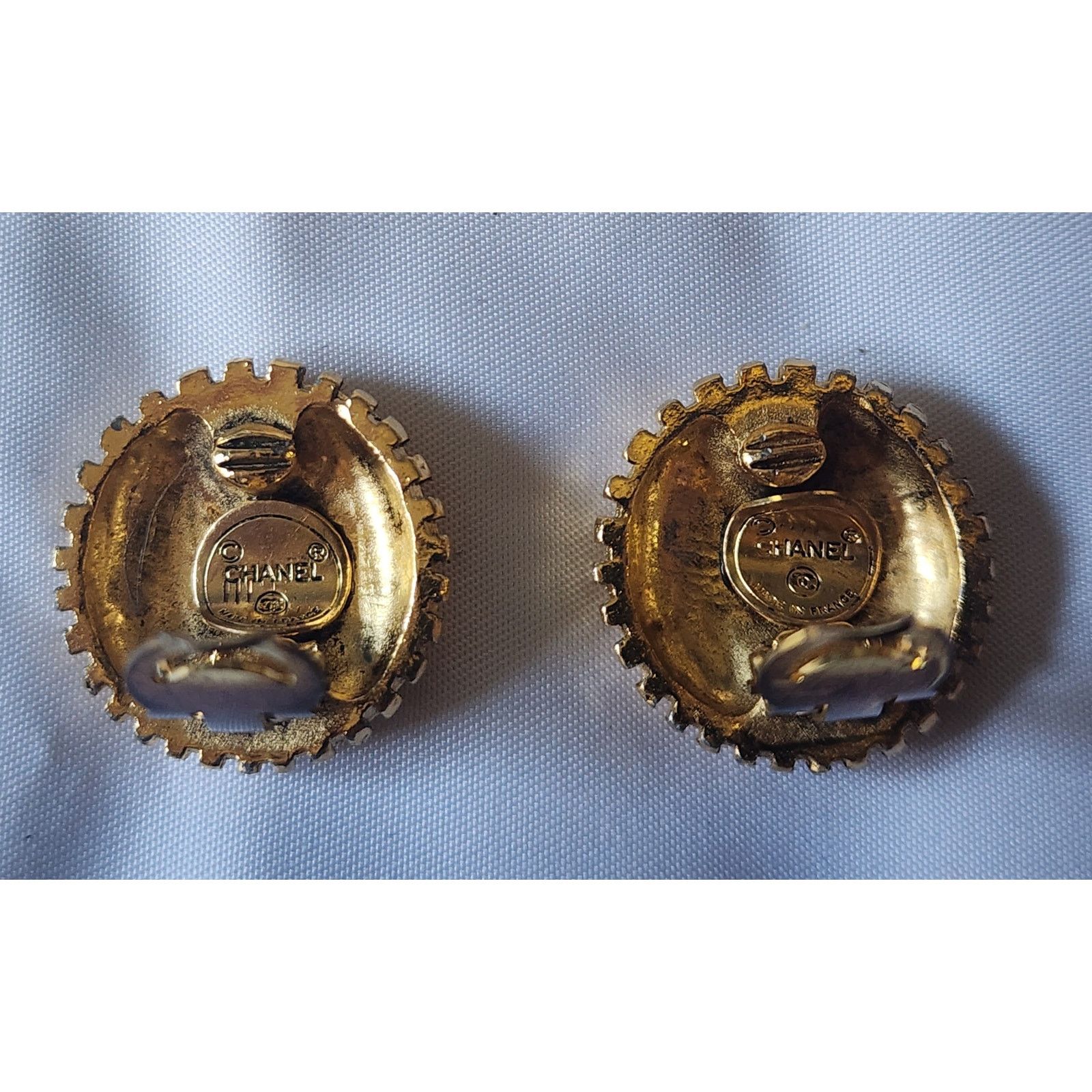 Chanel Authentic Vintage CHANEL Clip On Gold Double CC Earrings Size ONE SIZE - 7 Thumbnail