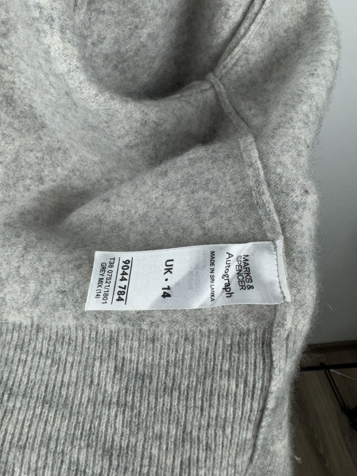 Marks & Spencer Marks Spencer Autograph Cashmere Cardigan Sweater size S Size S / US 4 / IT 40 - 8 Thumbnail