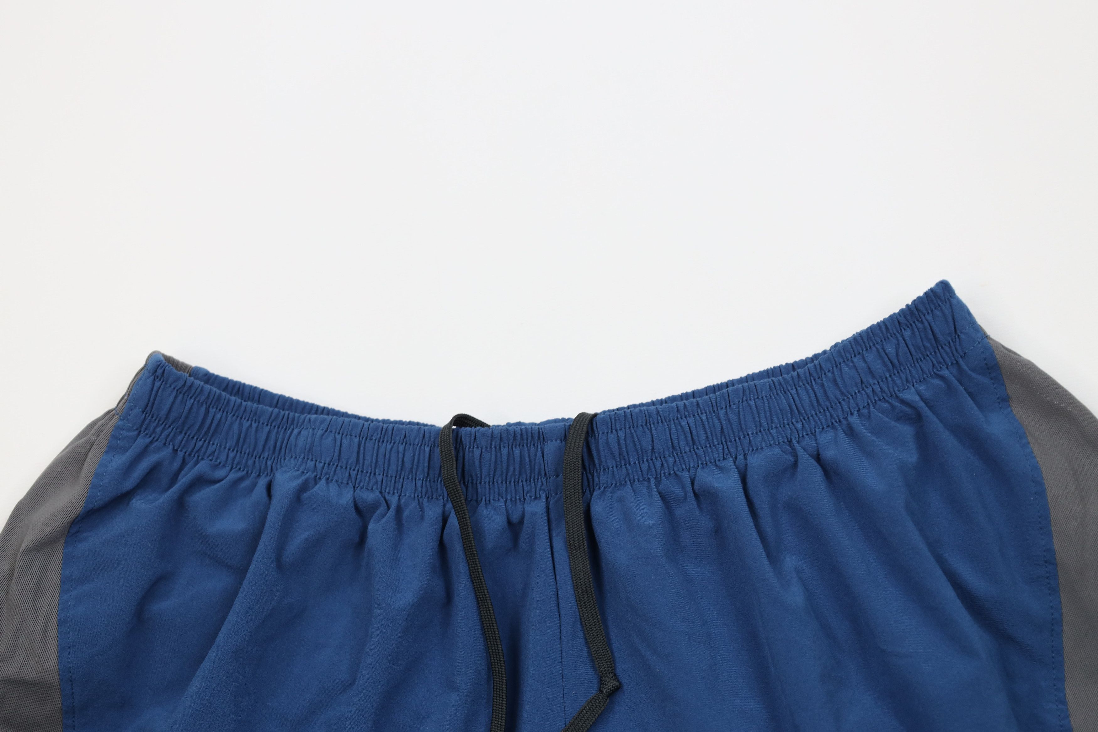 Nike Vintage Y2K Nike Mini Swoosh Lined Above Knee Shorts Blue Size US 34 / EU 50 - 2 Thumbnail
