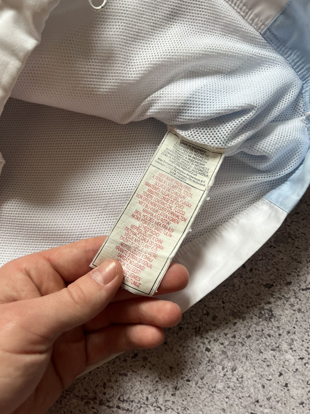 Vintage Vintage Nike Nylon TrackSuit Y2K Swoosh White Blue Women's Size L / US 10 / IT 46 - 8 Thumbnail