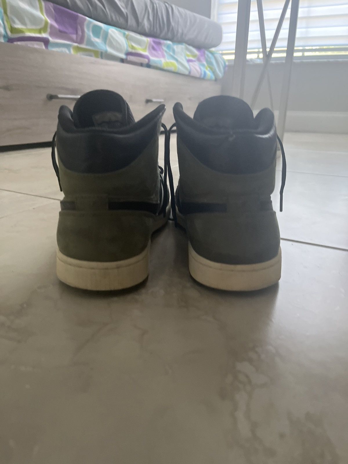 Nike olive green jordan 1 Size US 11.5 / EU 44-45 - 4 Thumbnail