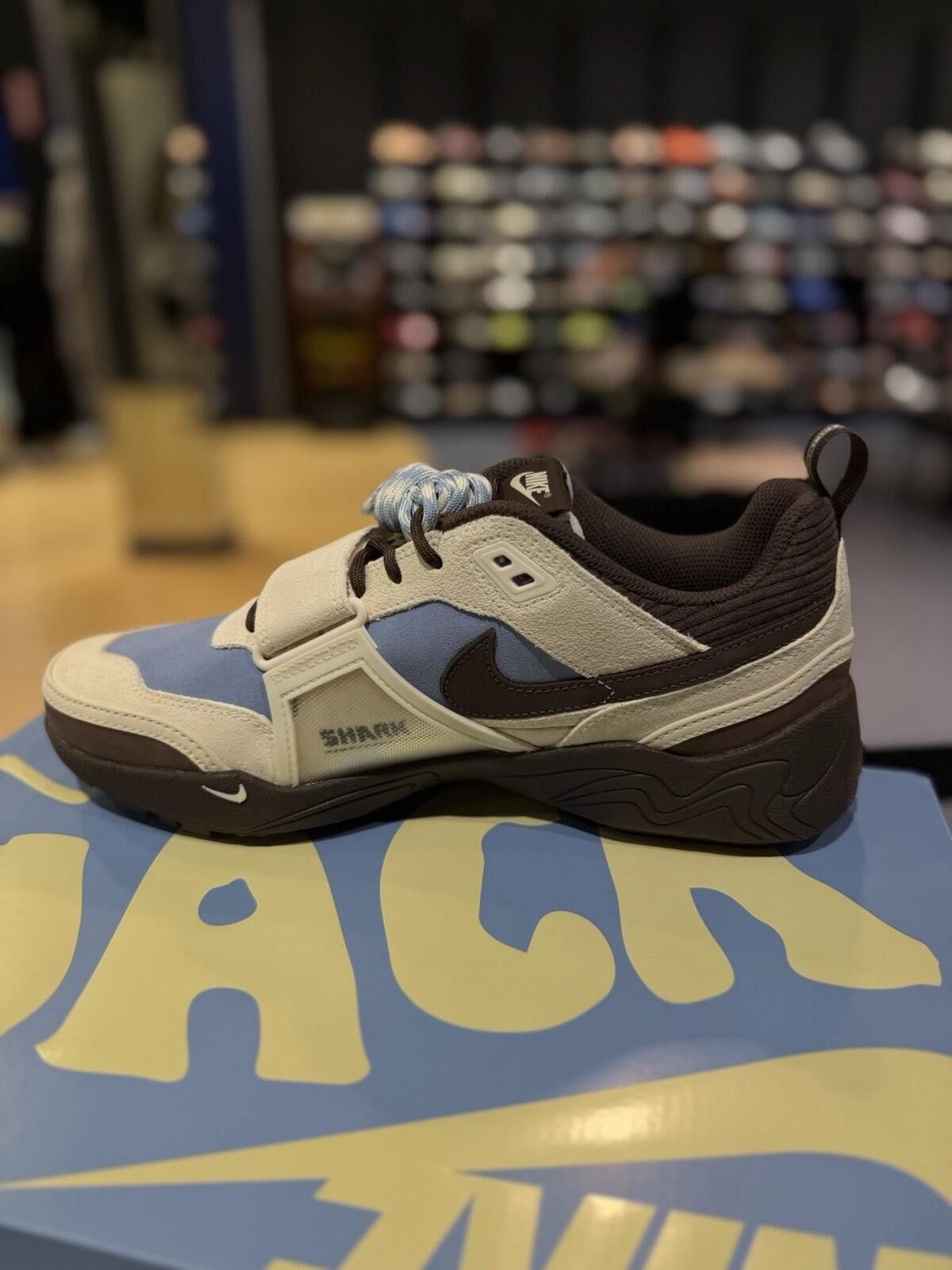 Nike Travis Scott x Nike Zoom Field Jaxx Leche Blue - Size 10 US Size US 10 / EU 43 - 8 Thumbnail