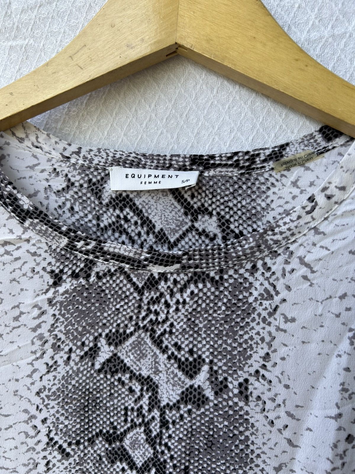 Japanese Brand Equipment femme snekskin archive longsleeve Size US M / EU 48-50 / 2 - 5 Thumbnail