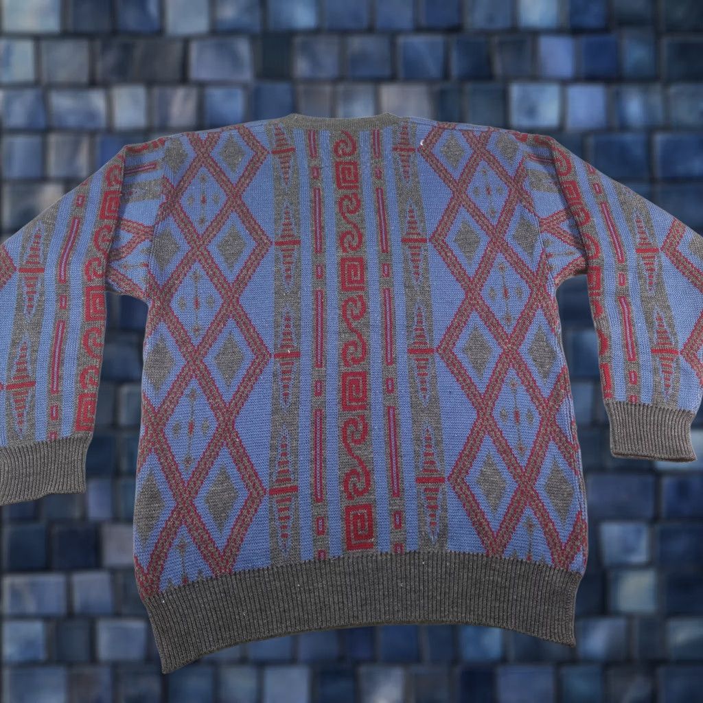 Vintage VINTAGE Le Jiu Wool Geometric Pullover Sweater Mens Small Blue Crewneck Long Sleeve Knit Regular Fit Winter Casual Size US S / EU 44-46 / 1 - 1 Thumbnail