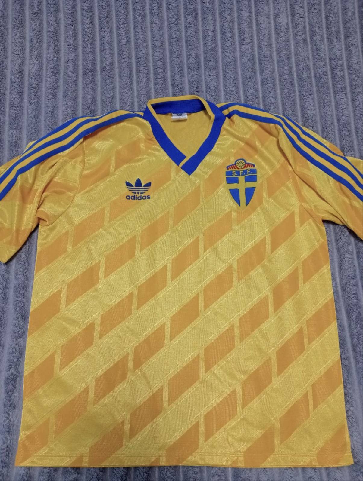 Adidas Sweden Home football shirt 1989 - 1992 Rare Vintage Jersey Size US L / EU 52-54 / 3 - 1 Thumbnail