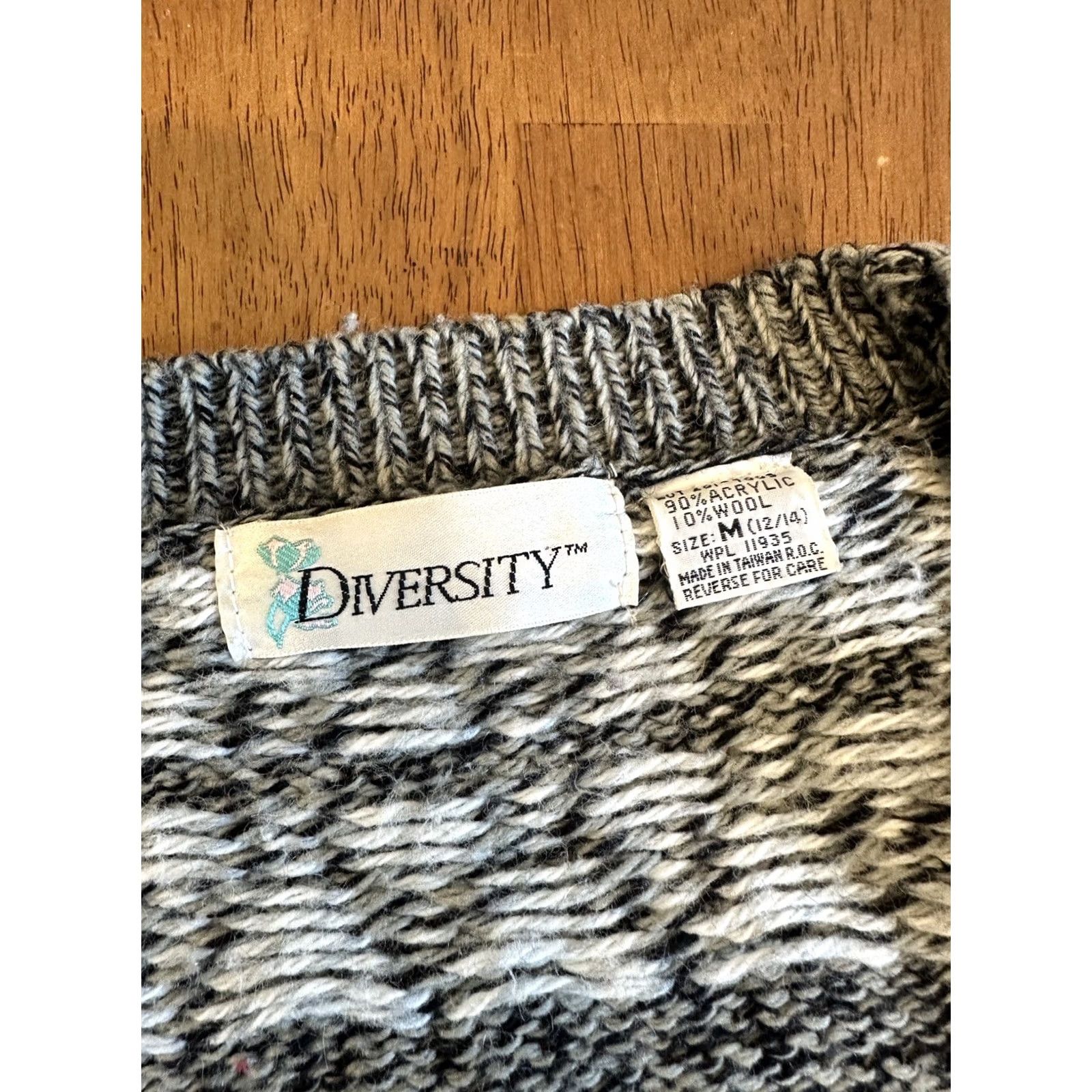 Vintage VINTAGE Diversity Cardigan Sweater Wool Medium Women Size M / US 6-8 / IT 42-44 - 3 Thumbnail