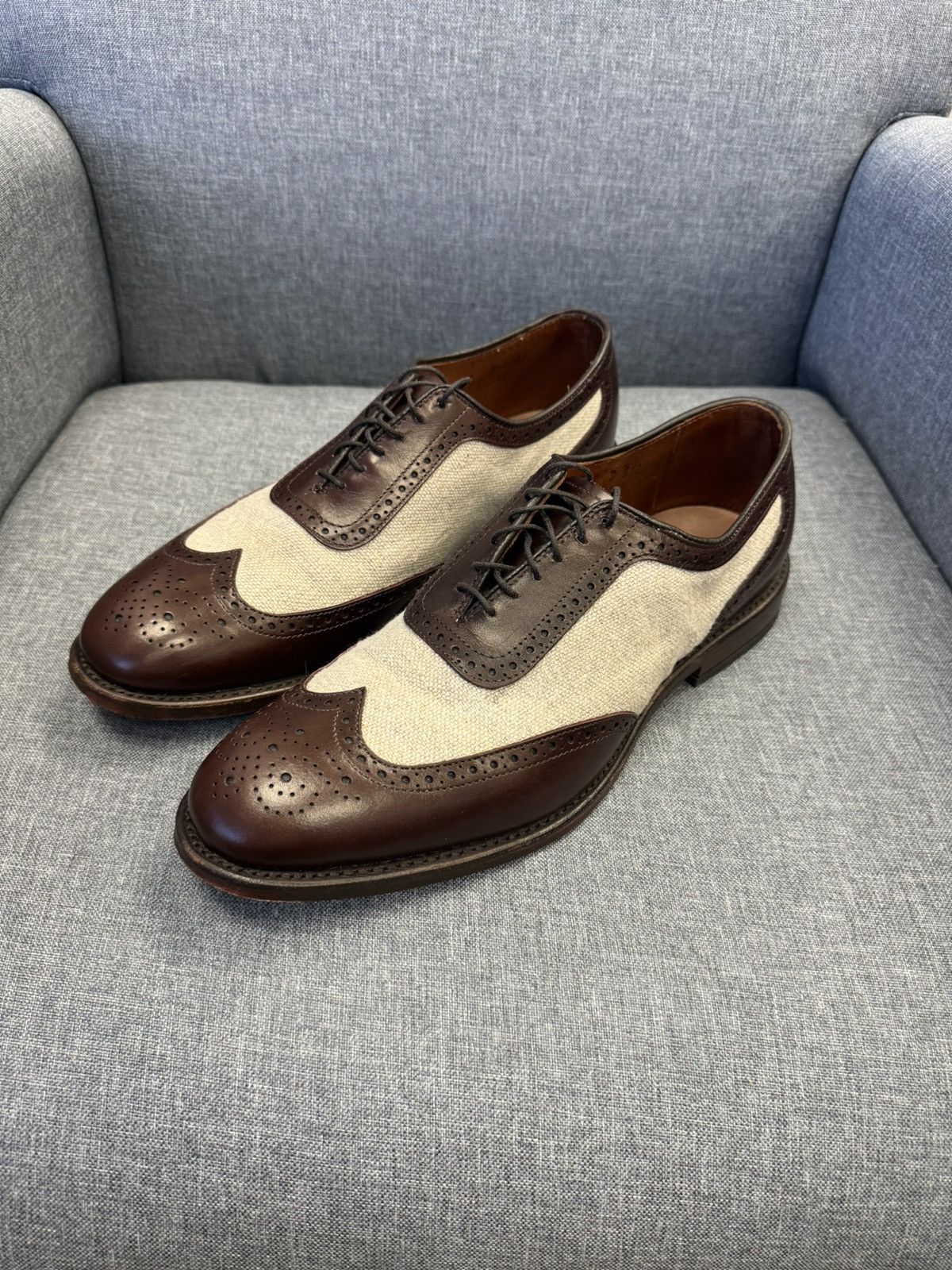 Allen Edmonds Rare Spectator Oxford Size US 9 / EU 42 - 2 Thumbnail